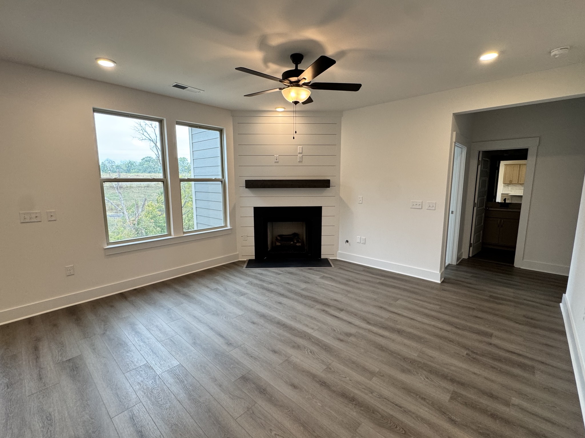 103 Barnwood Rd Property Photo 4