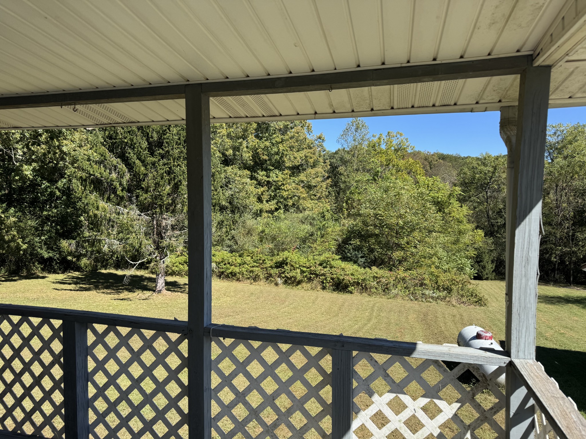 2192 Flat Branch Rd Property Photo 1