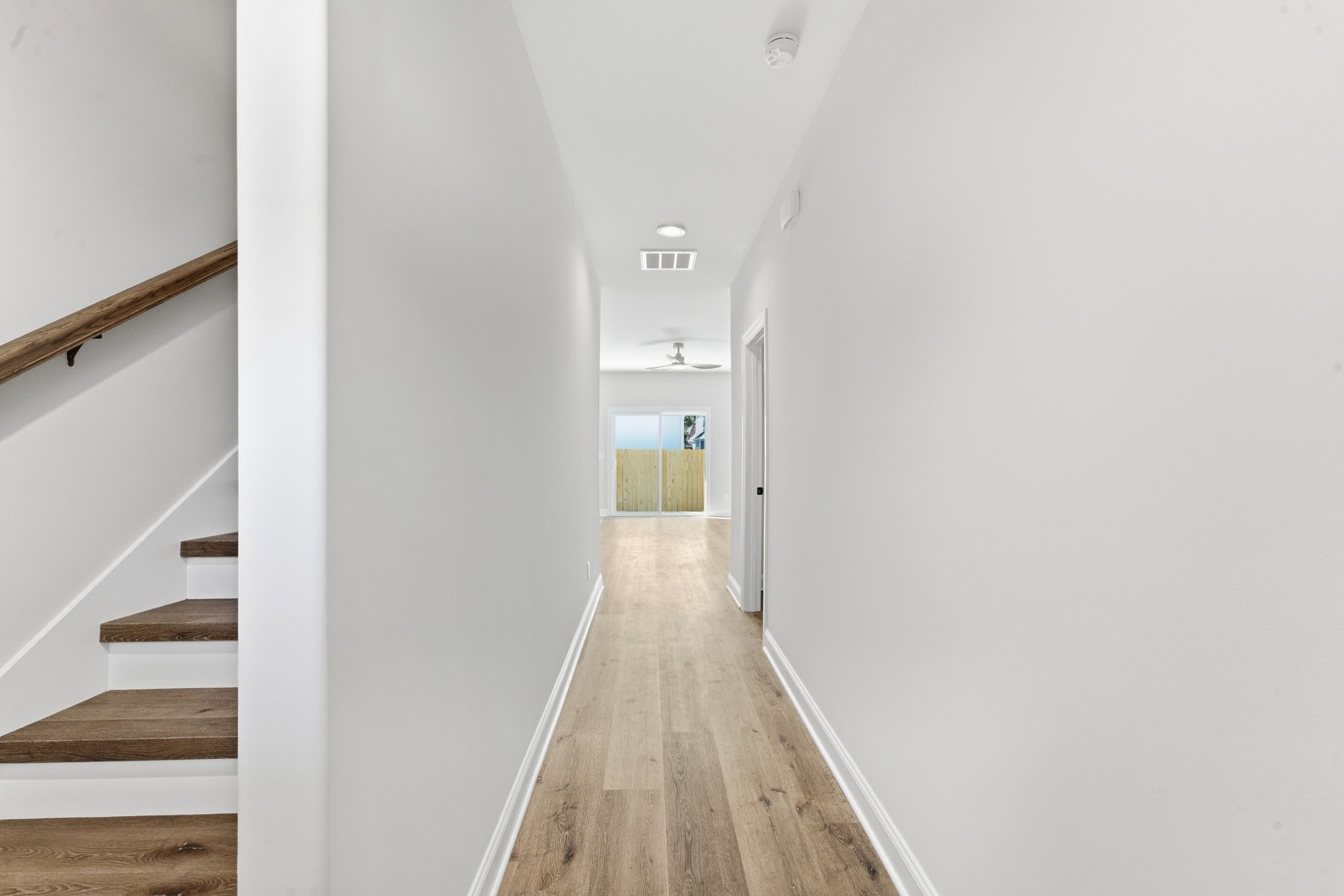 507 Lee St Property Photo 6