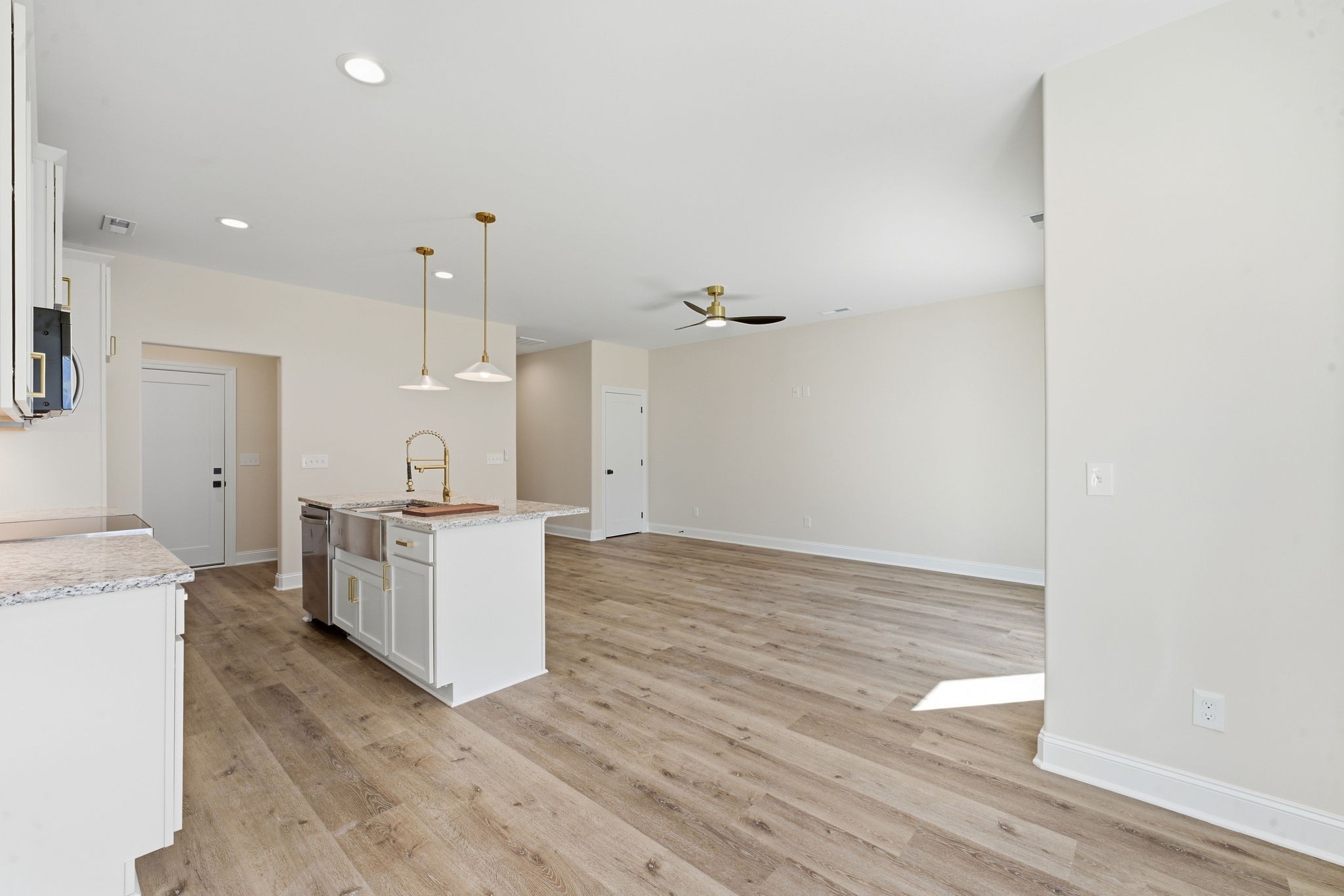 507 Lee St Property Photo 11