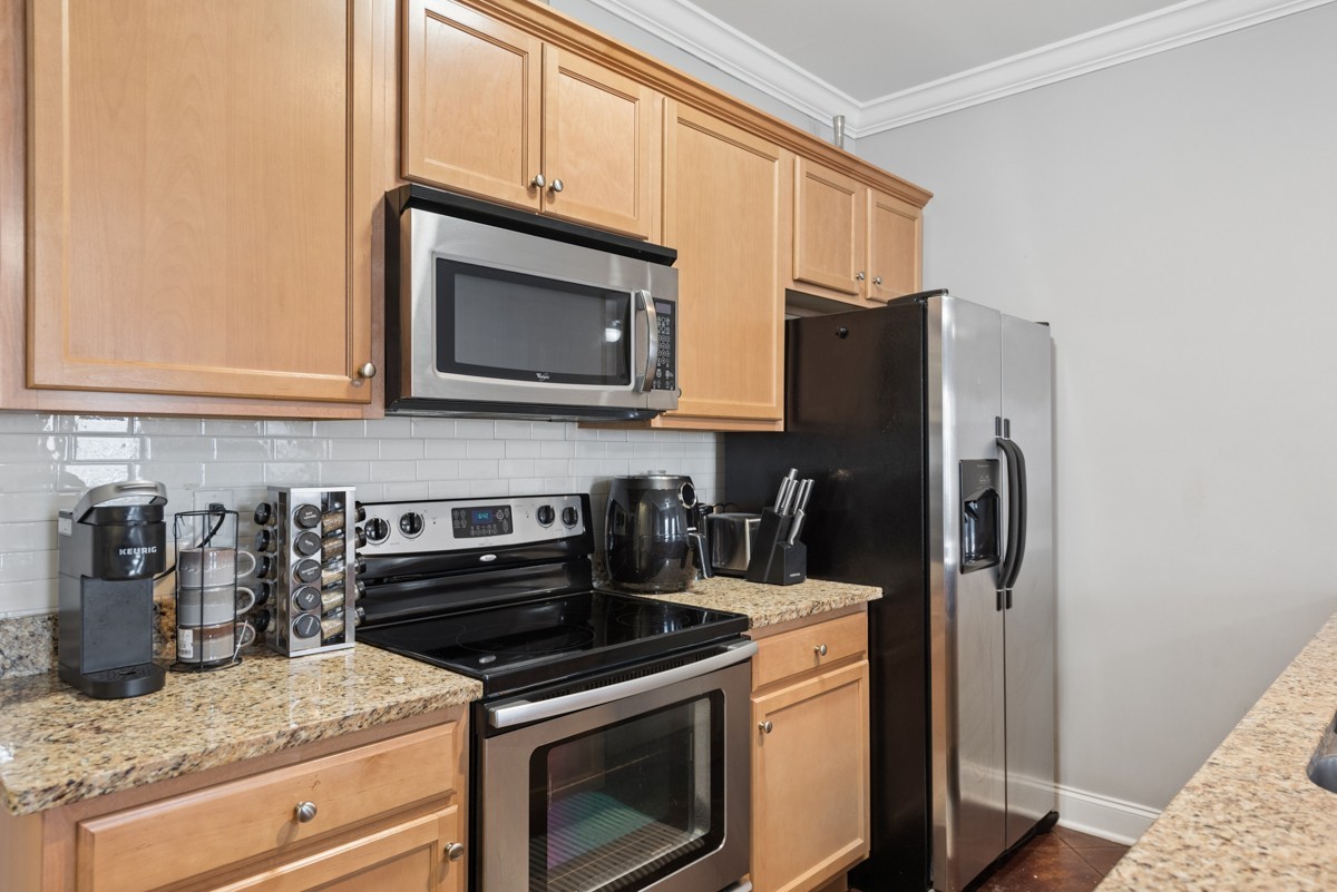 3120b Long Blvd Property Photo 5