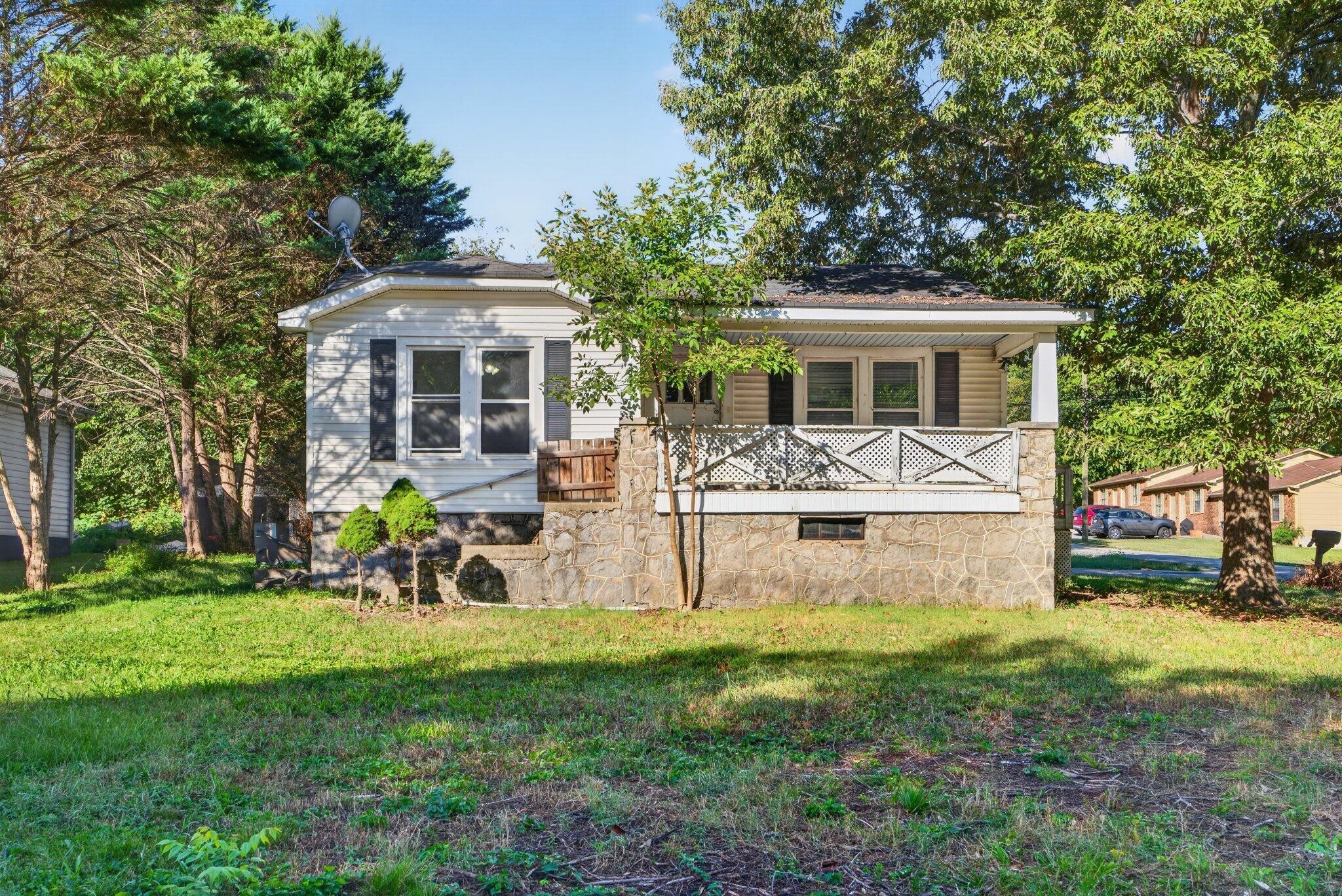 448 W State Line Road Property Photo 1