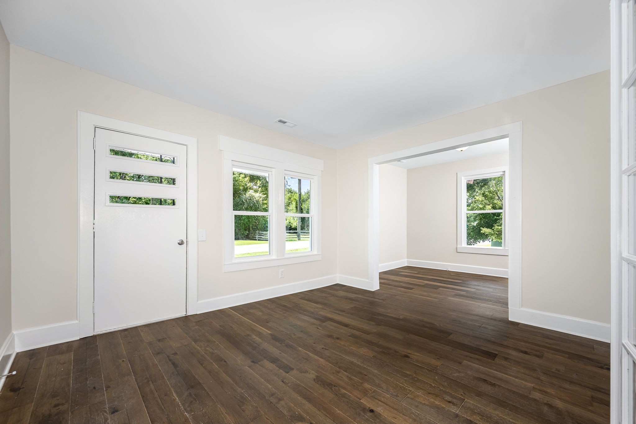 112 Re Davenport Ave Property Photo 10