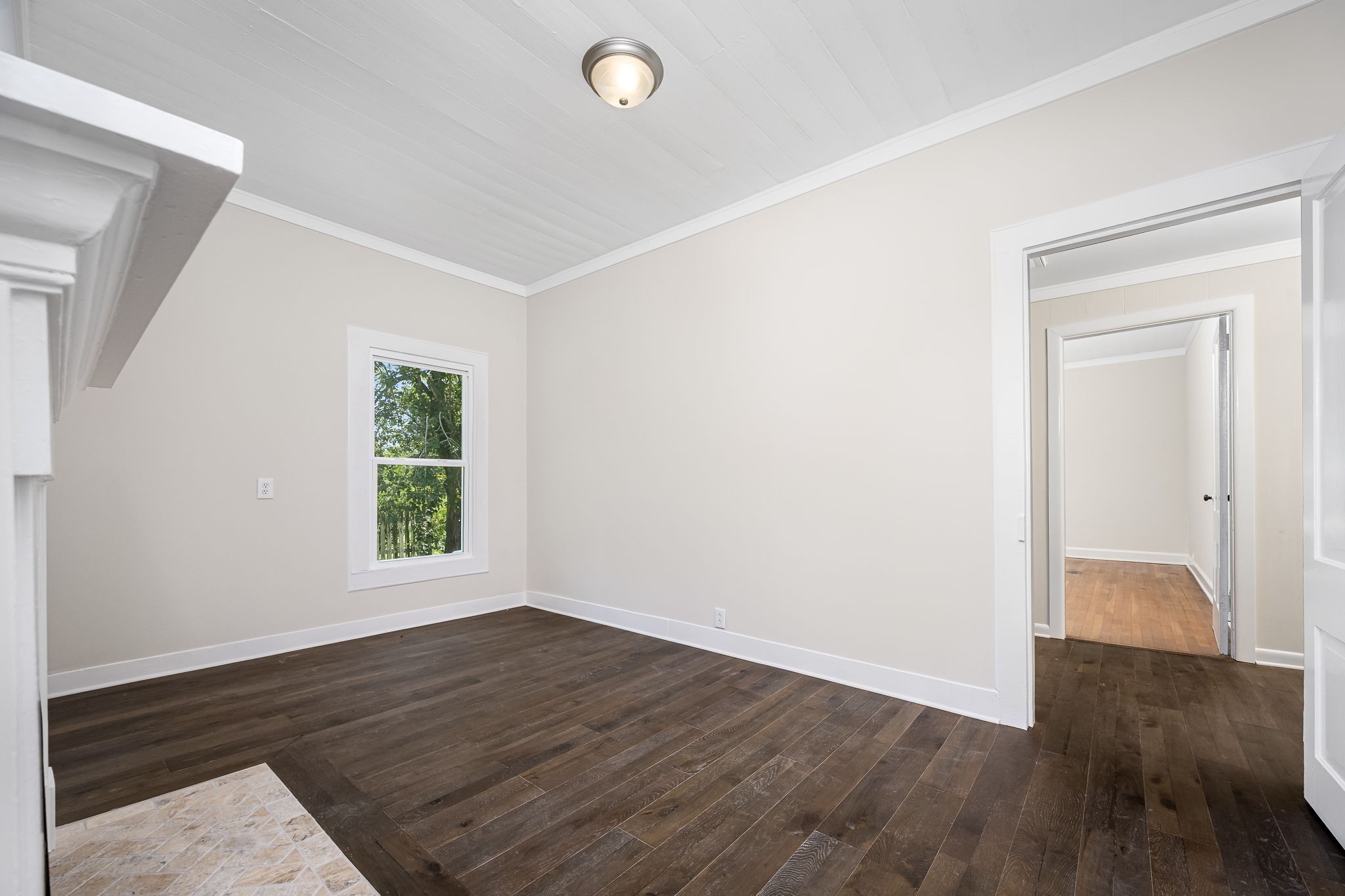 112 Re Davenport Ave Property Photo 28