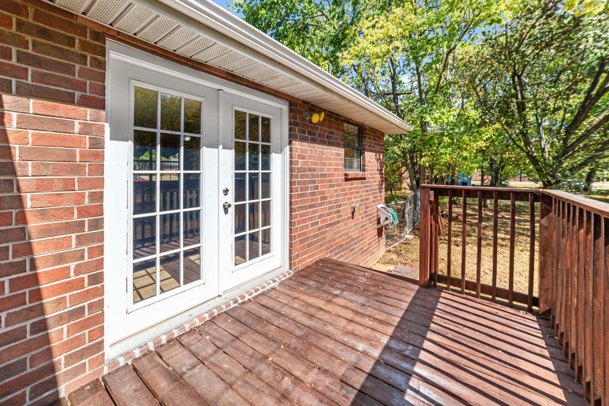 4617 Woodview Cir Property Photo 4