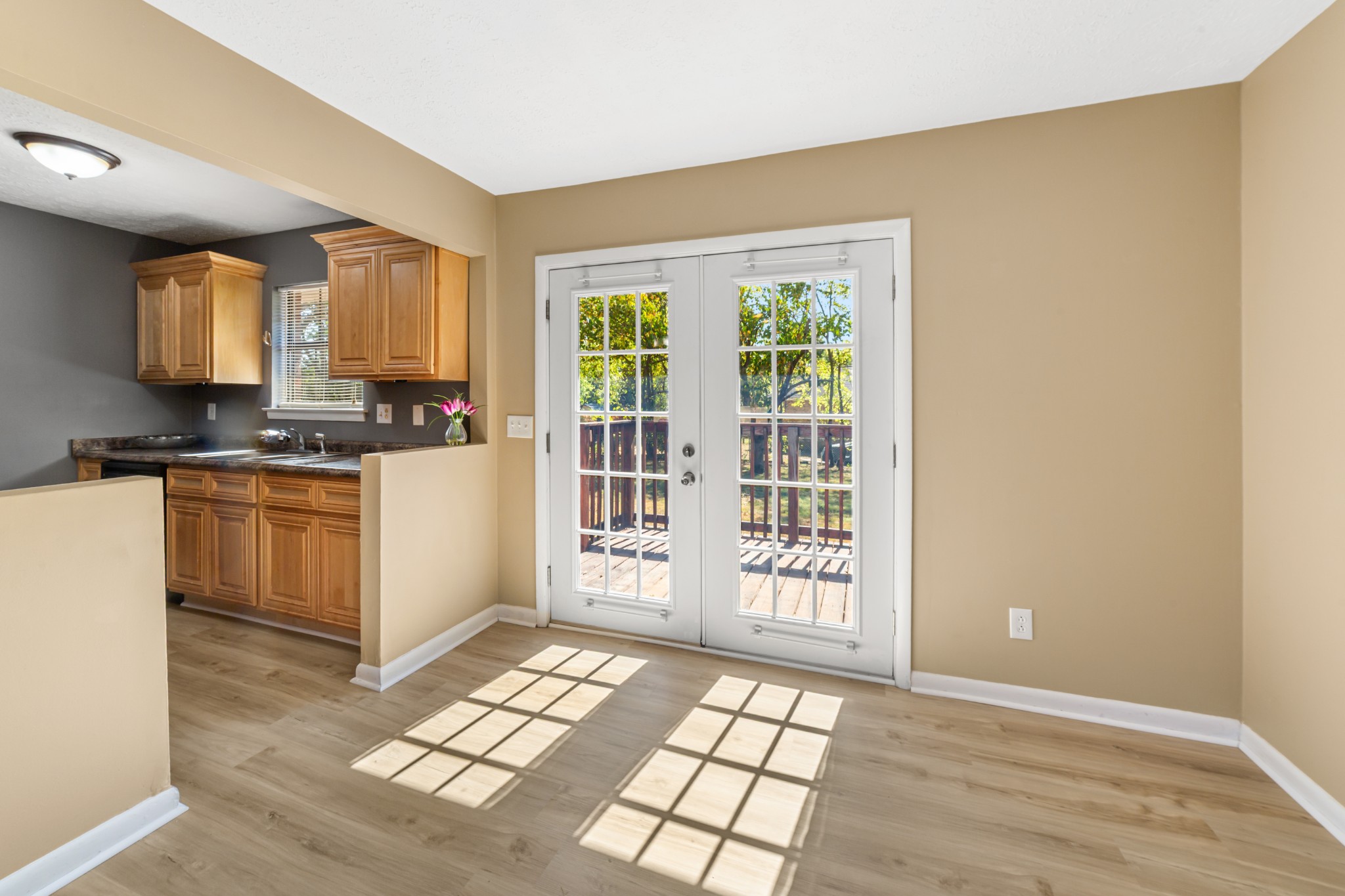 4617 Woodview Cir Property Photo 18