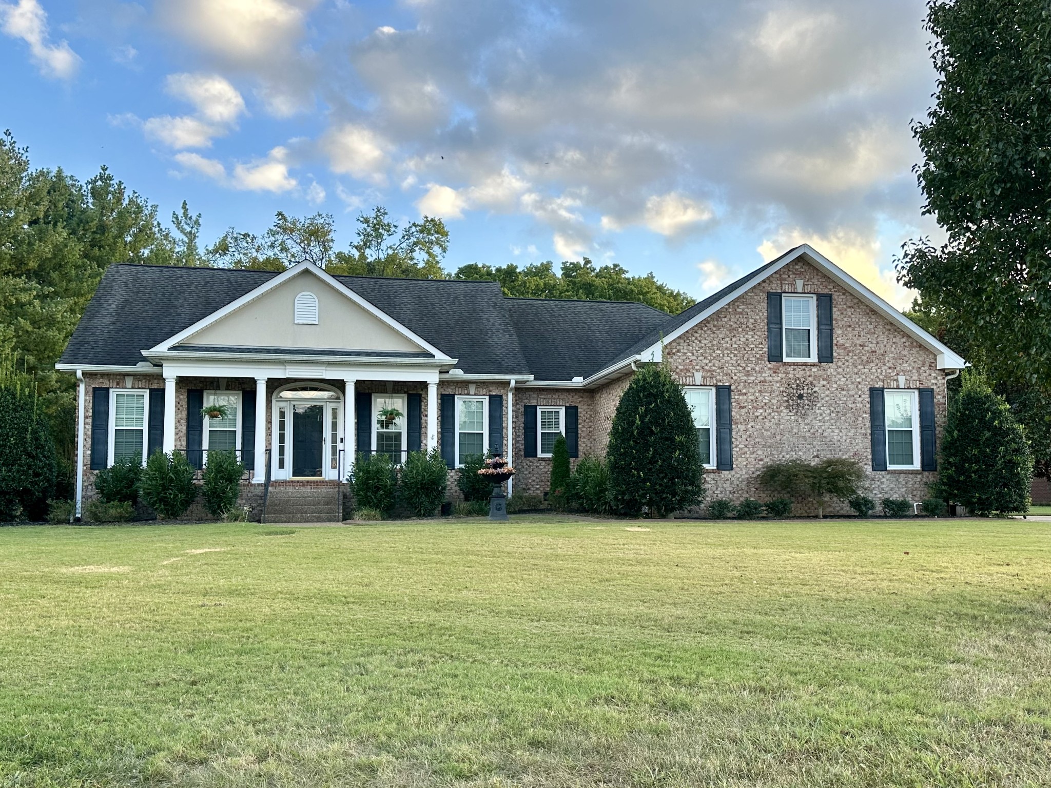 100 Ellis Park Property Photo 1