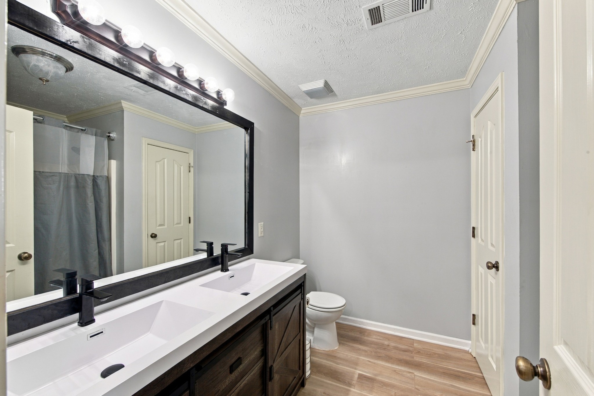 156 Juno Cv Property Photo 13
