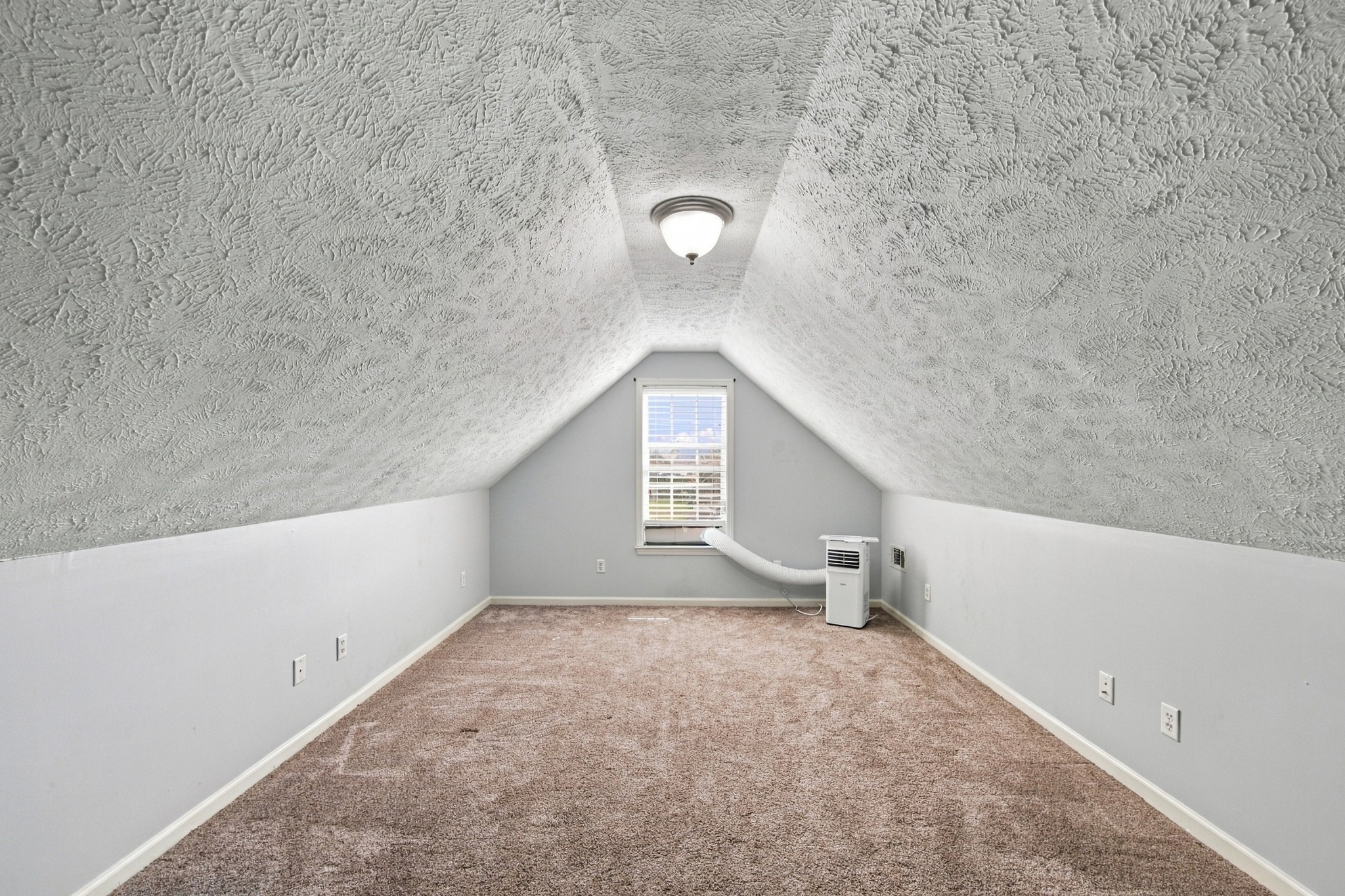 156 Juno Cv Property Photo 17