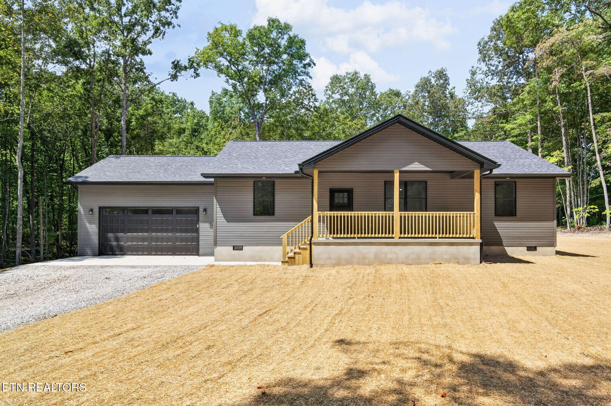 1020 Fox Ridge Drive Property Photo 1