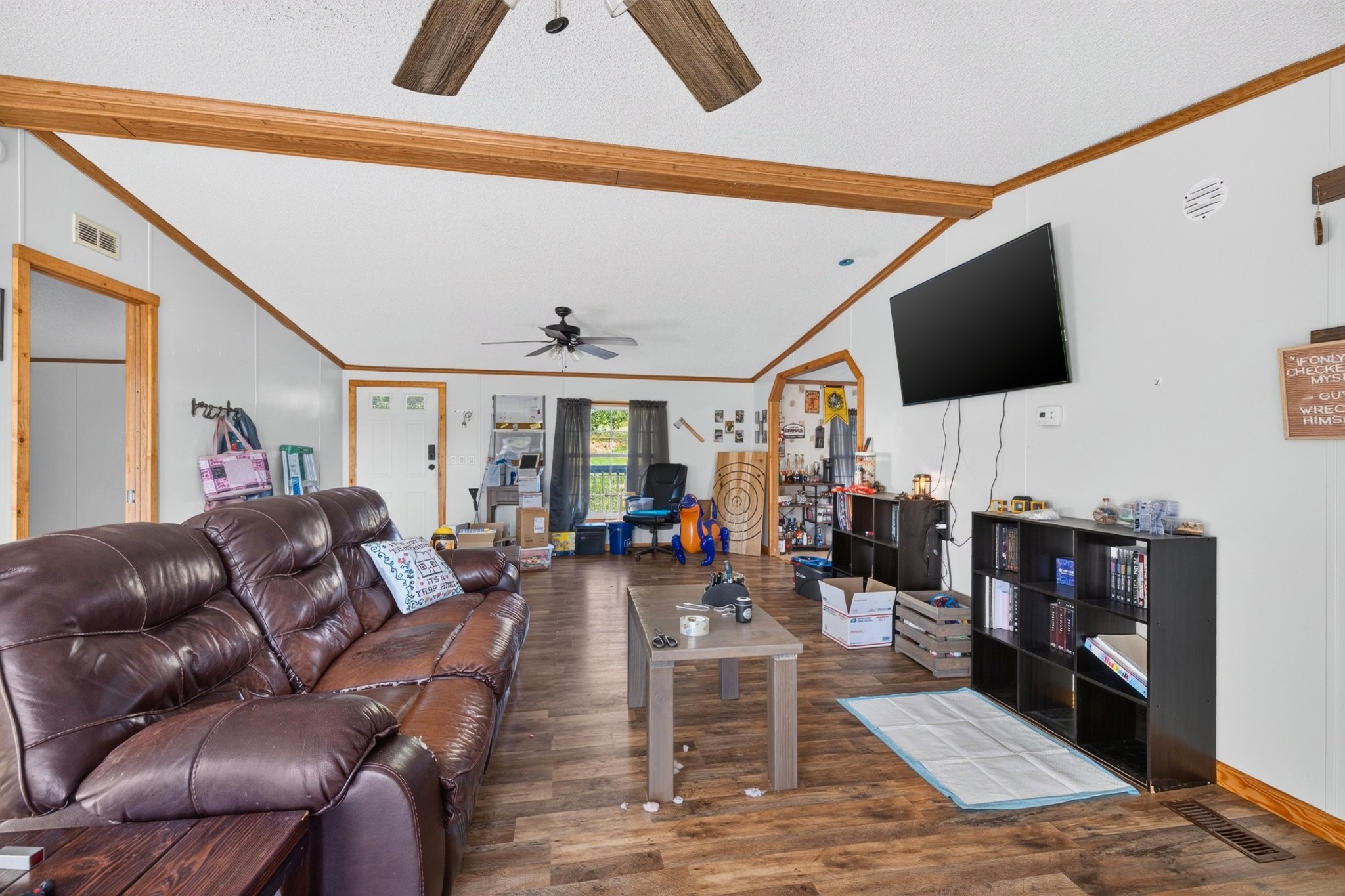 560 Meadowview Rd Property Photo 9