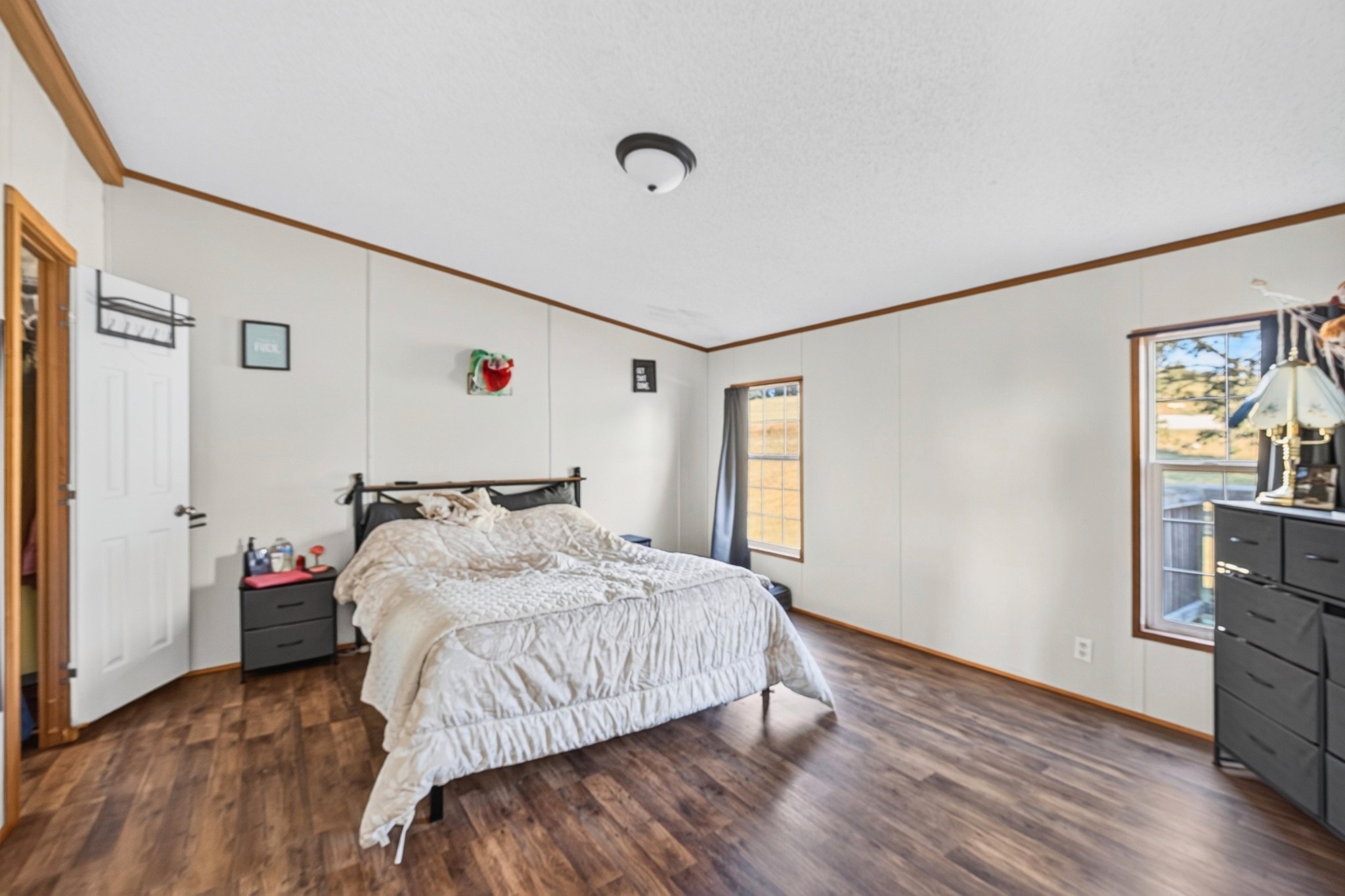 560 Meadowview Rd Property Photo 16
