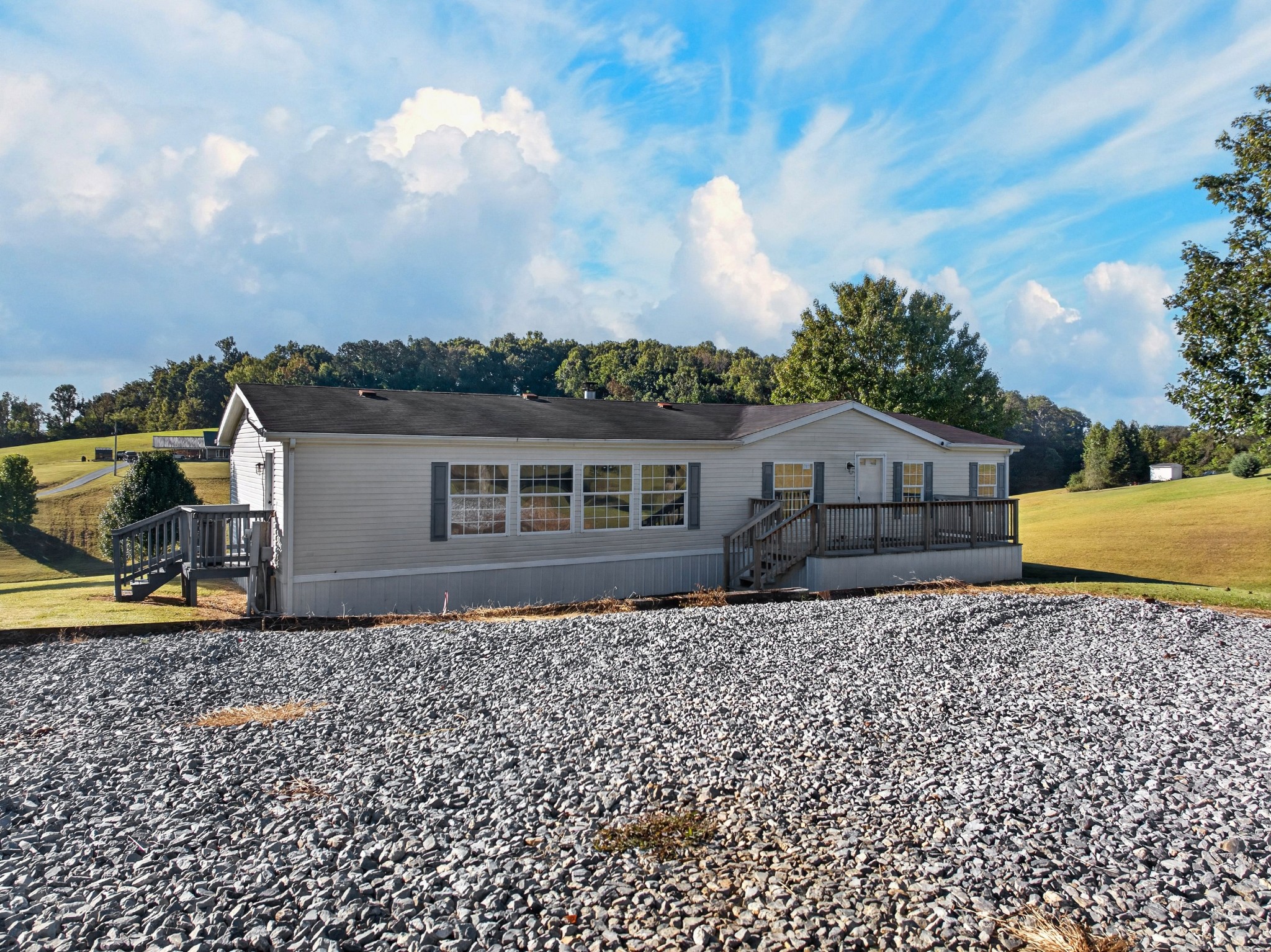 560 Meadowview Rd Property Photo 30