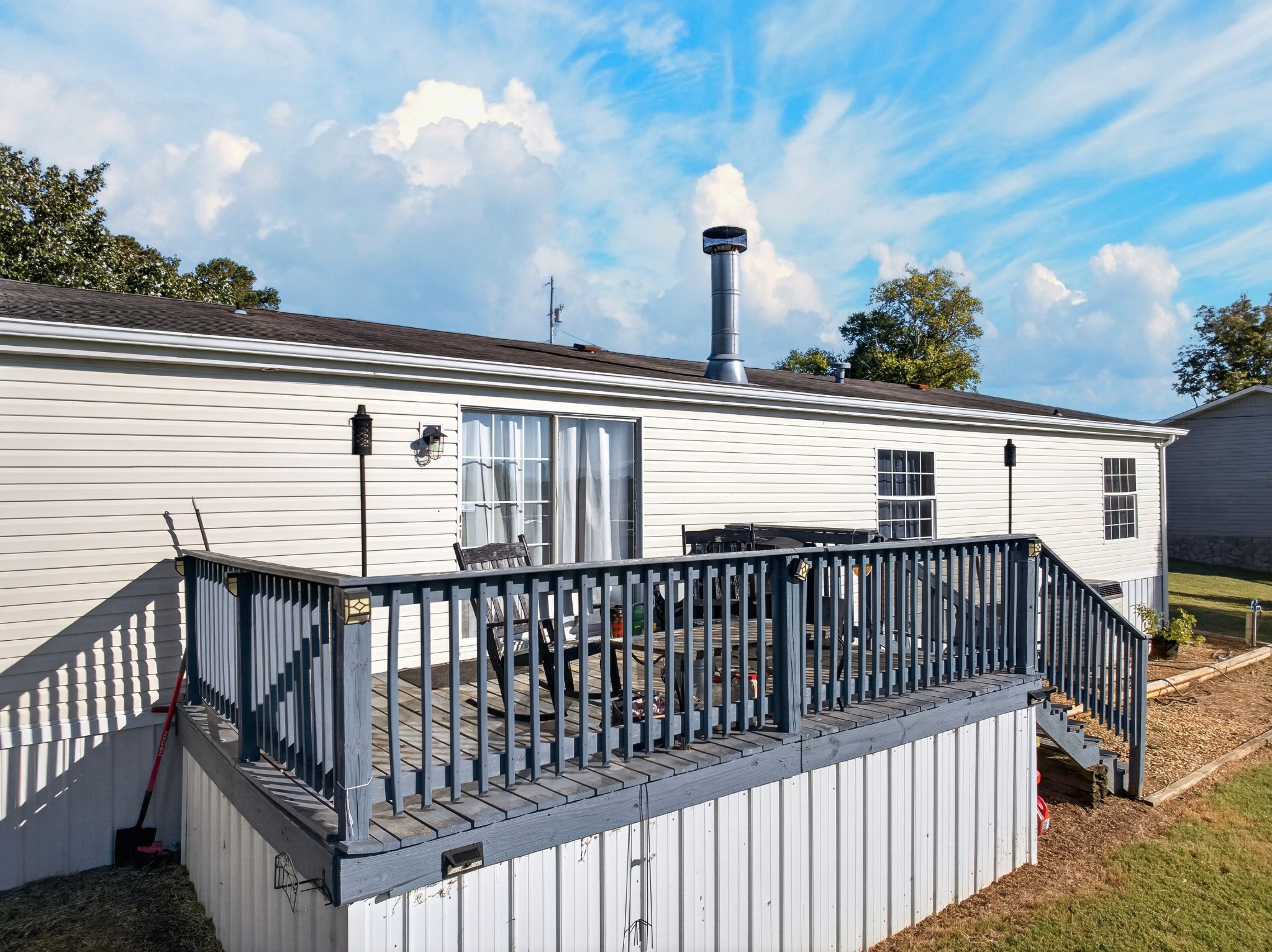 560 Meadowview Rd Property Photo 33