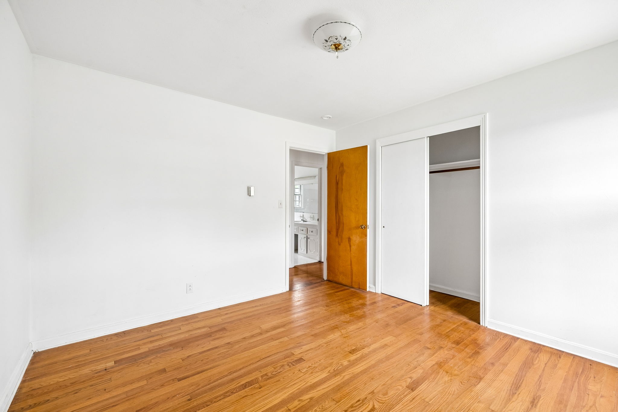 5988 Highway 31, W Property Photo 15
