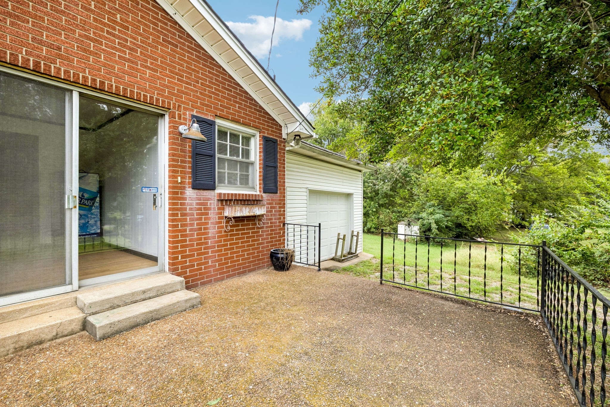 5988 Highway 31, W Property Photo 25