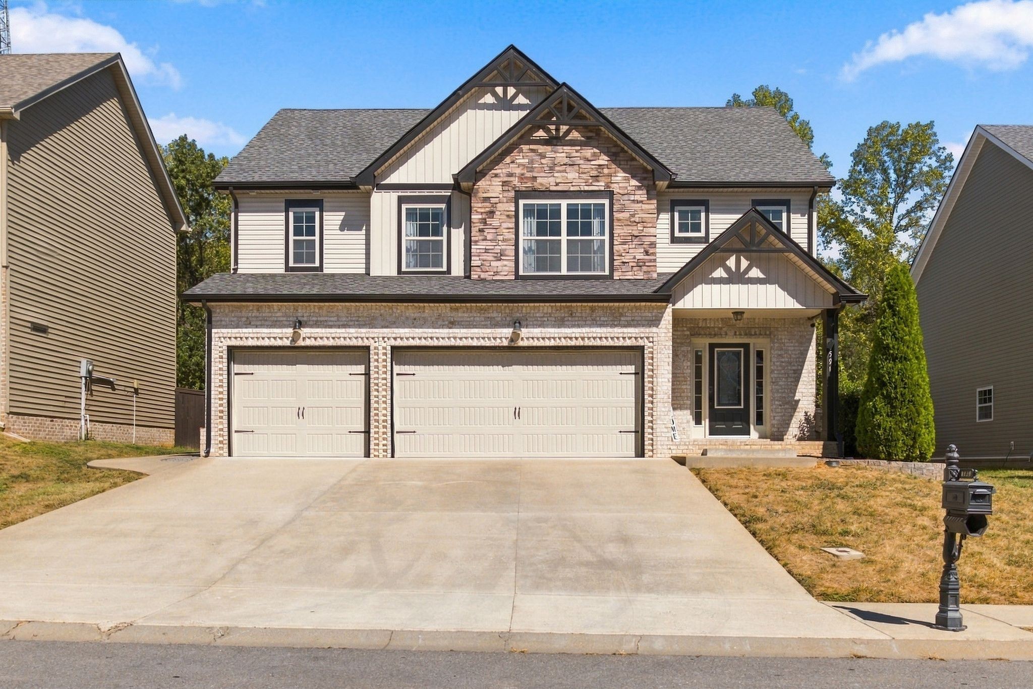 1591 Ellie Piper Cir Property Photo 1