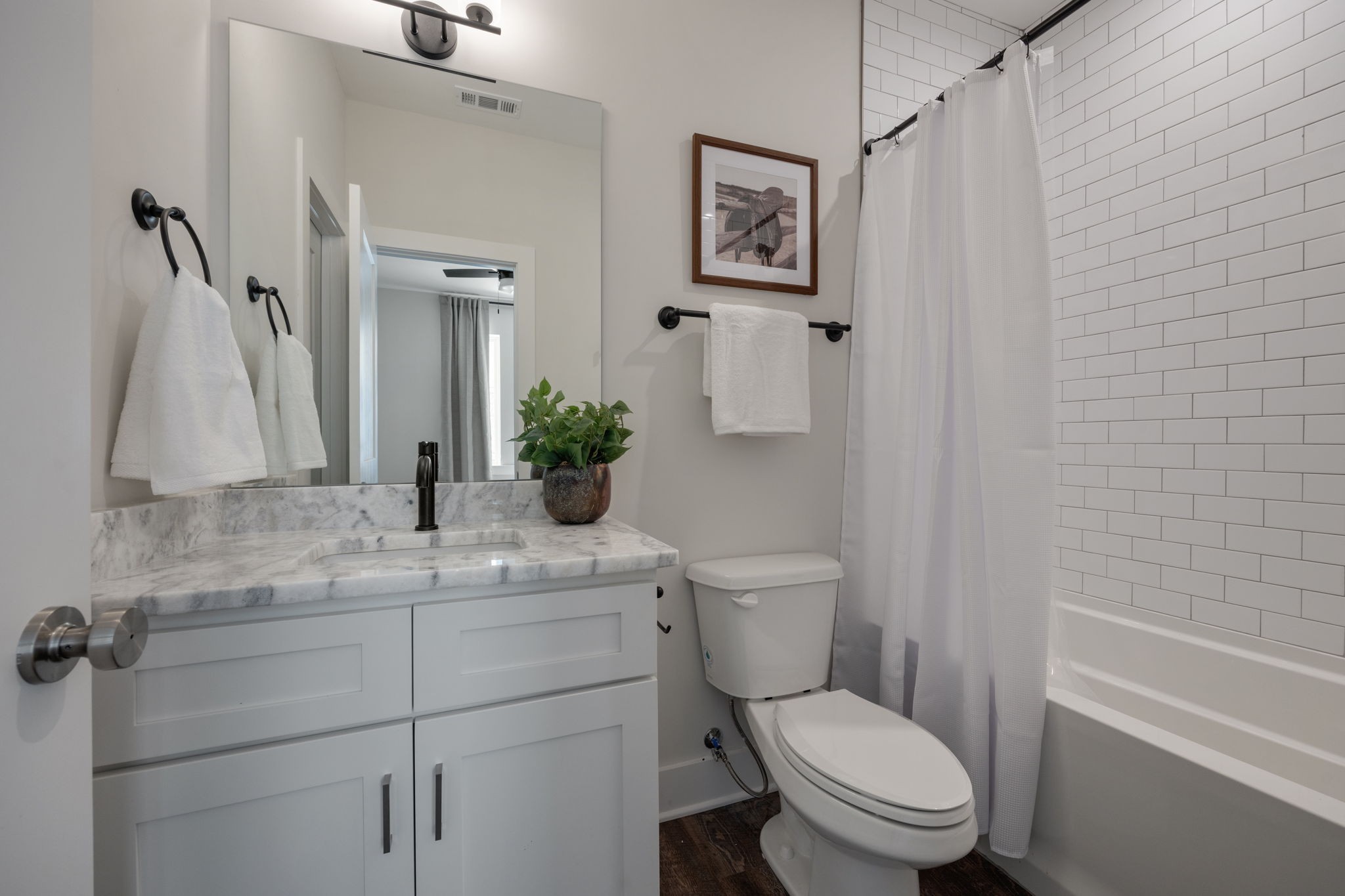 5621 Lenox Ave Property Photo 12