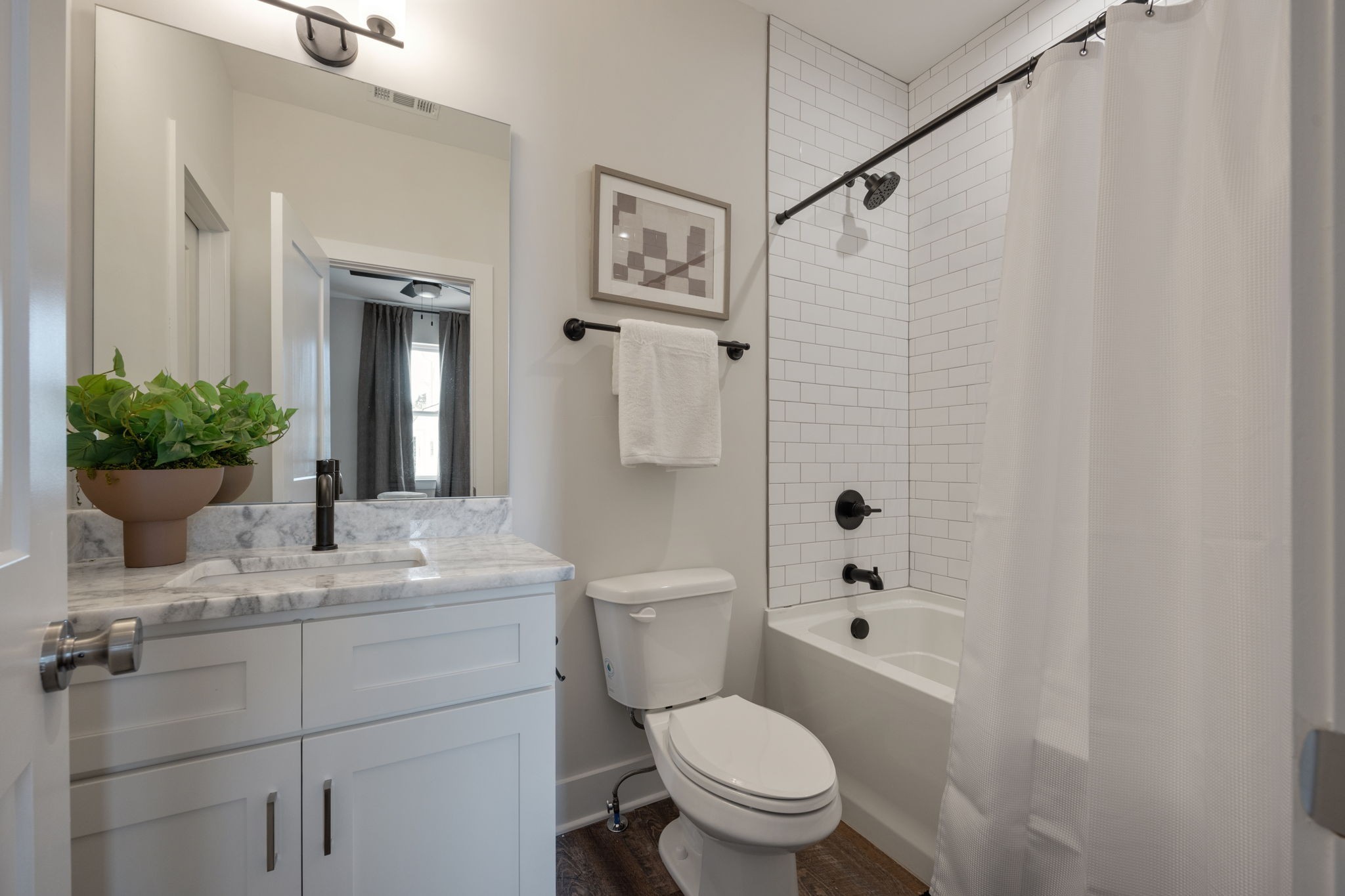 5621 Lenox Ave Property Photo 21