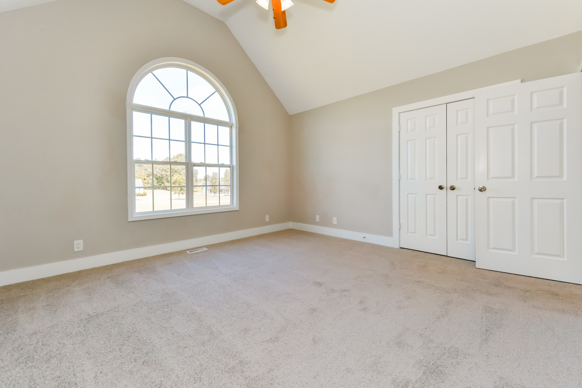 340 Green Grass Way Property Photo 10