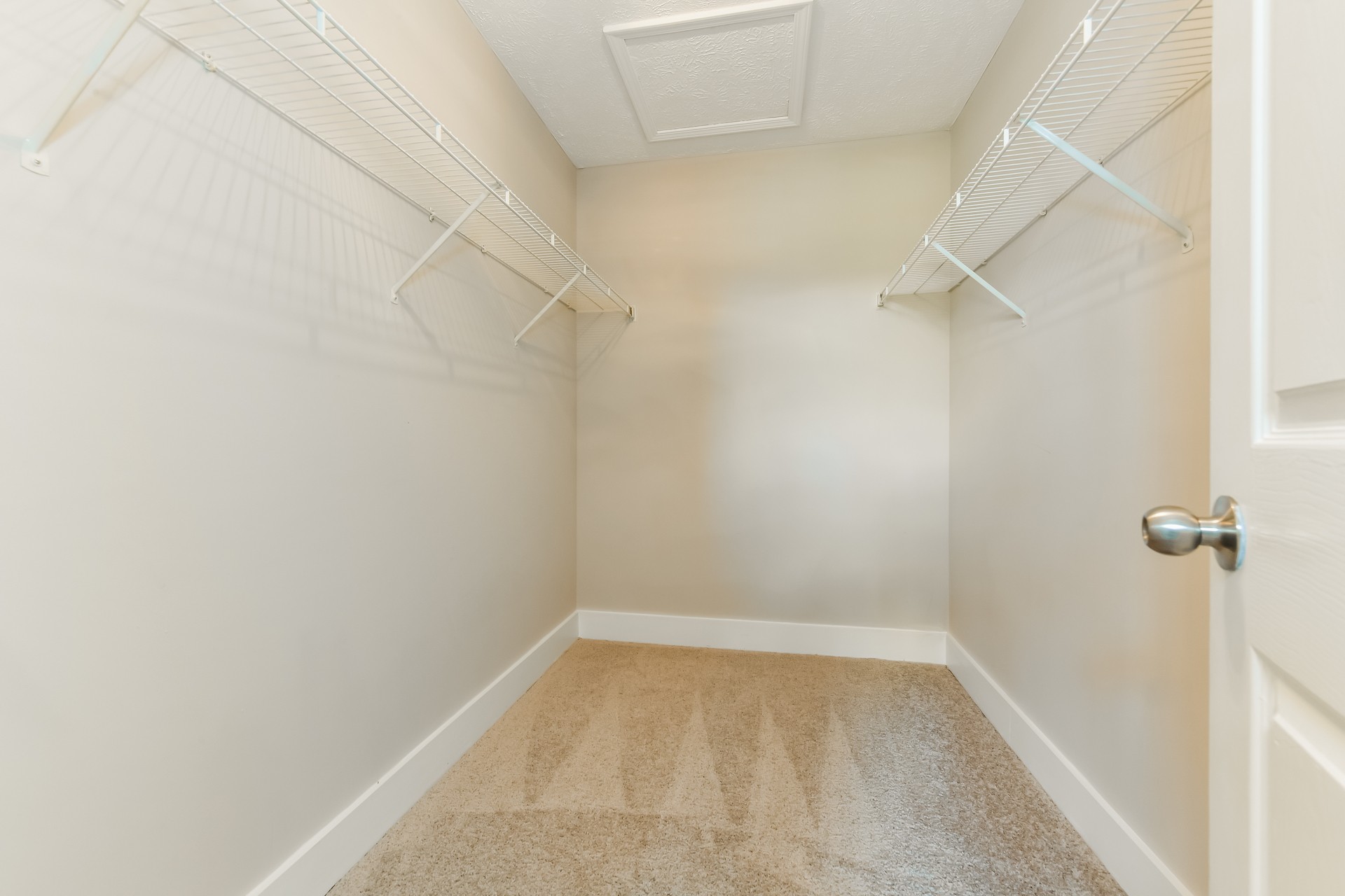 340 Green Grass Way Property Photo 15