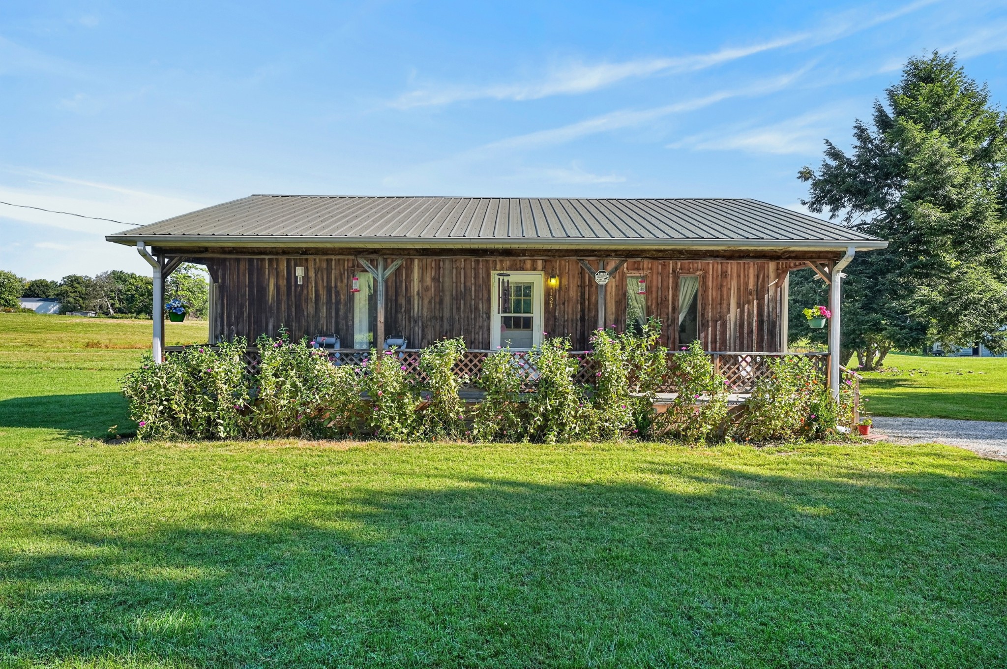 137 Fisk Rd Property Photo 1