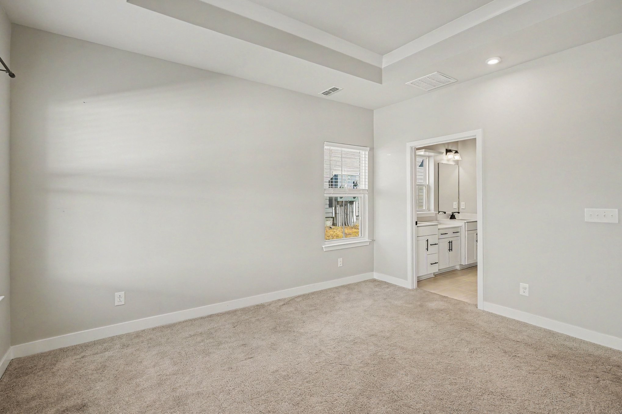 360 Camargue Ct Property Photo 13