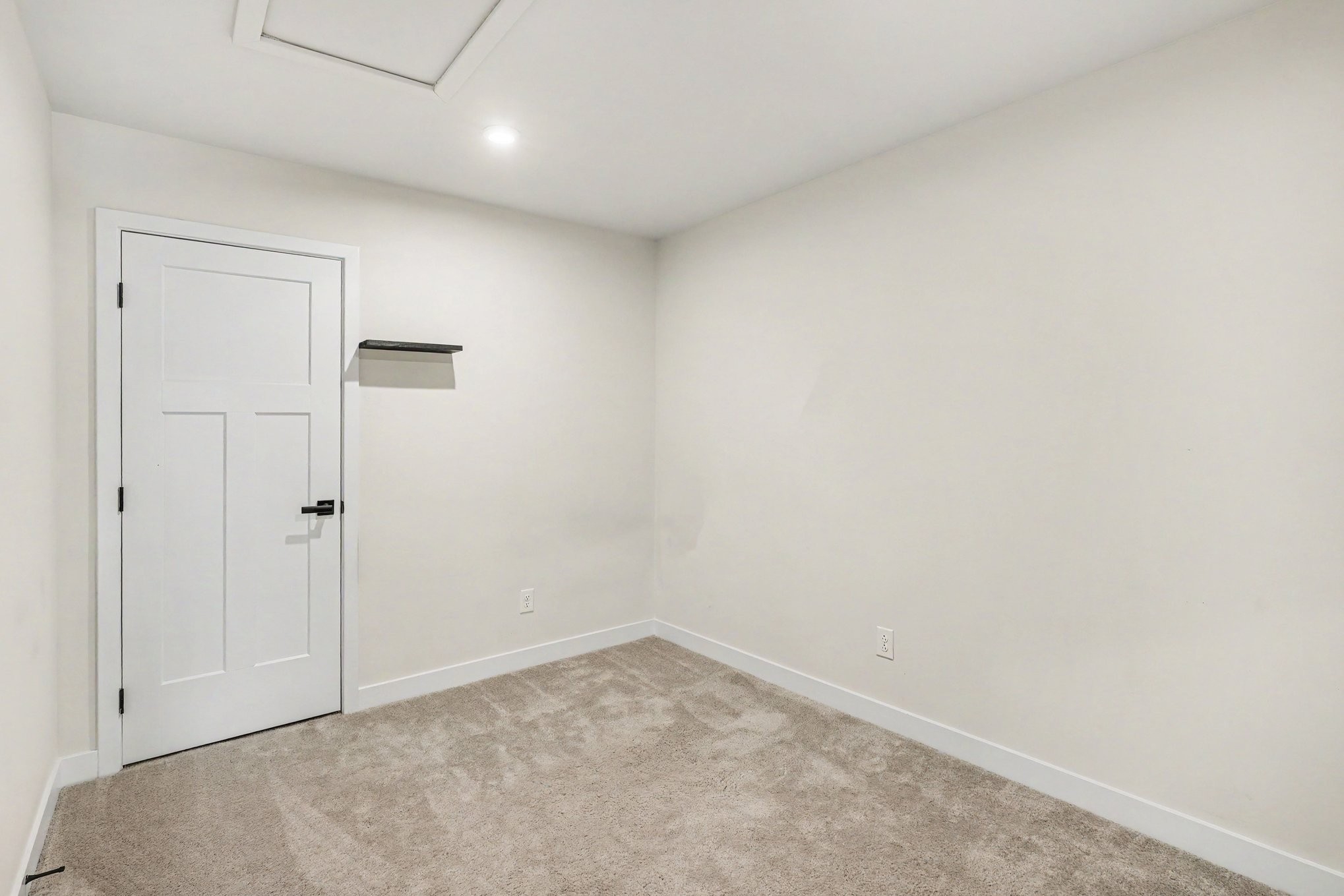 360 Camargue Ct Property Photo 17