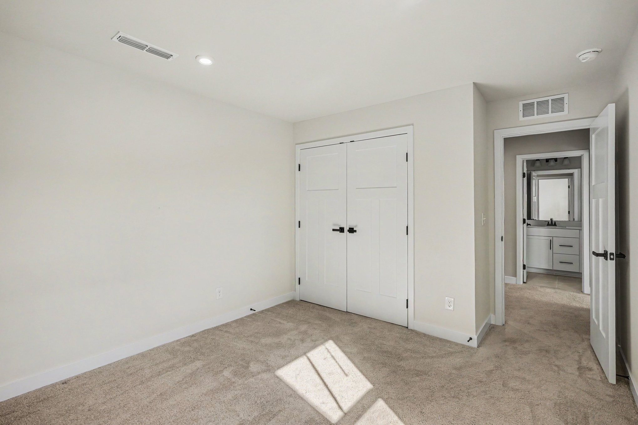 360 Camargue Ct Property Photo 20