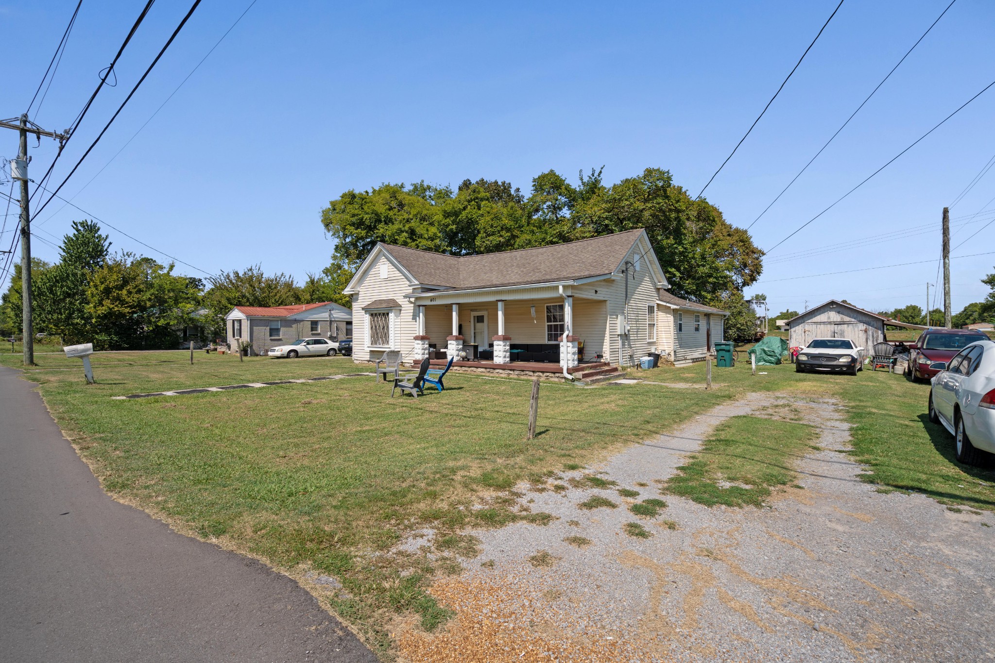 401 Hill St Property Photo 4