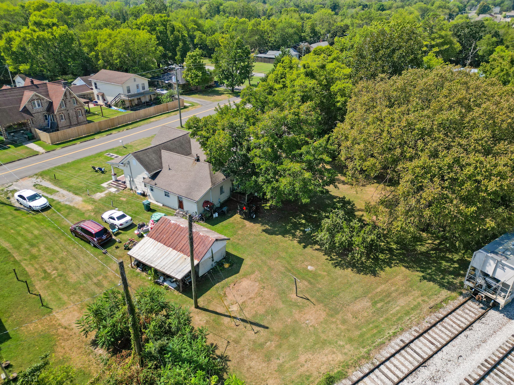 401 Hill St Property Photo 8