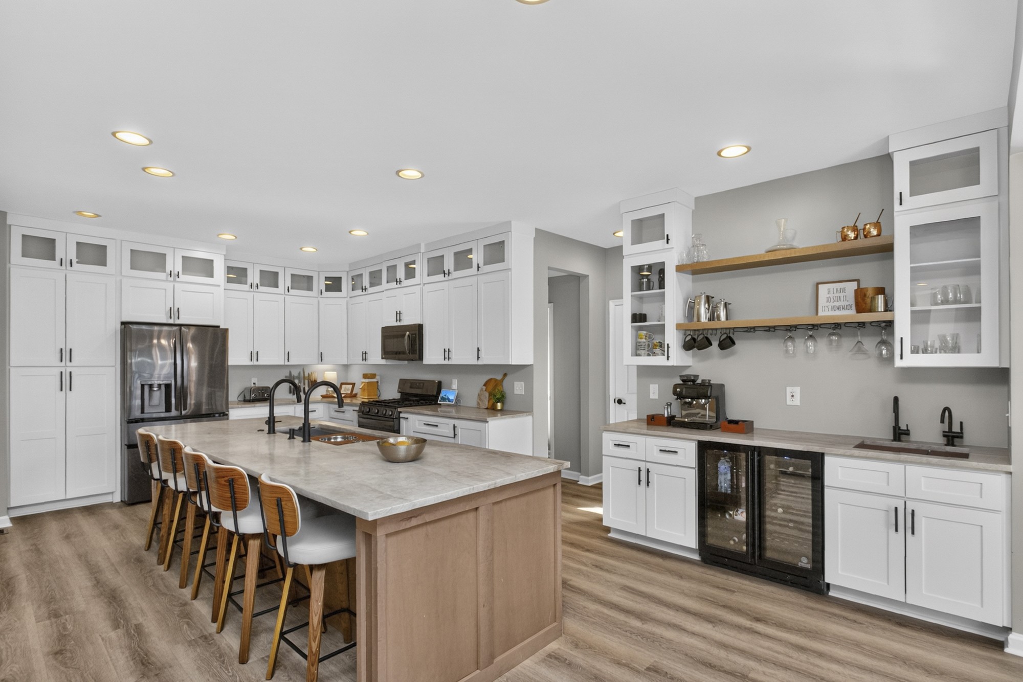 2709 Cortlandt Ln Property Photo 1