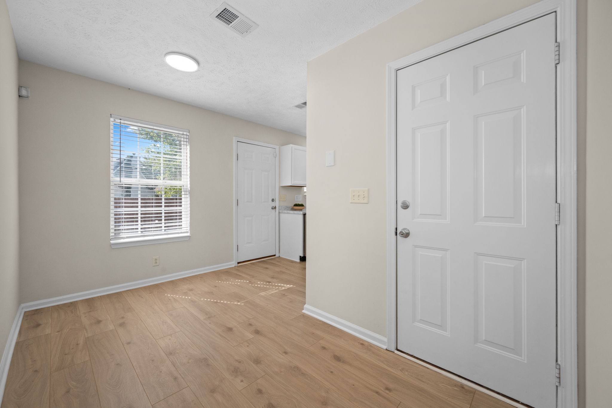 2941 Windemere Dr Property Photo 11