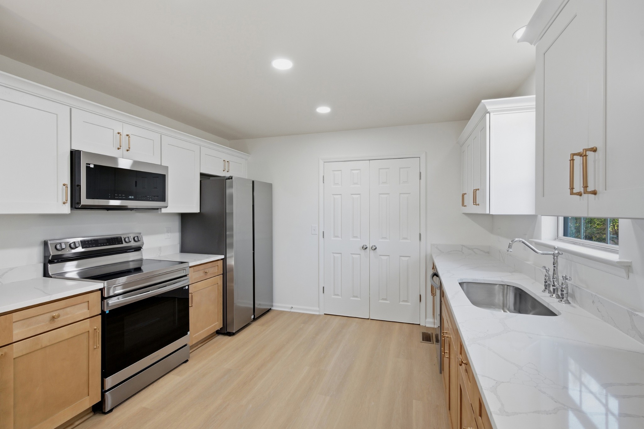 2815 Kedzie Dr Property Photo 11