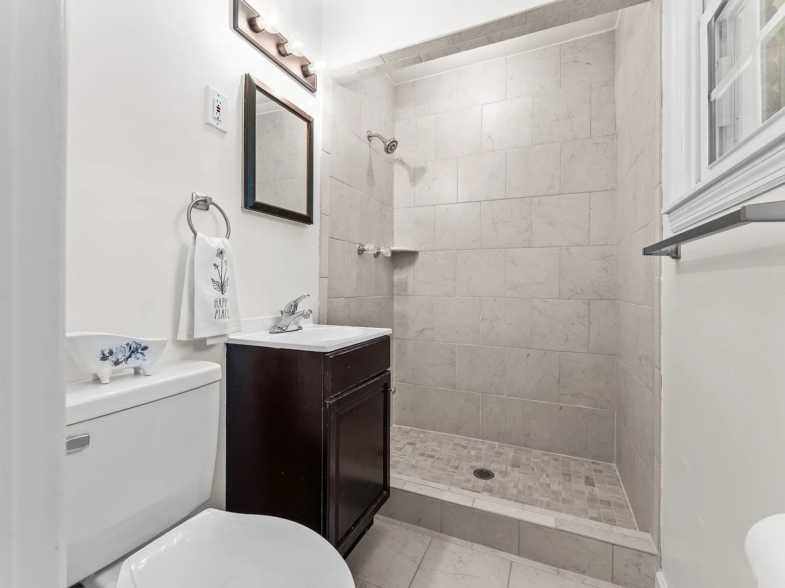 126 Gatone Dr Property Photo 26
