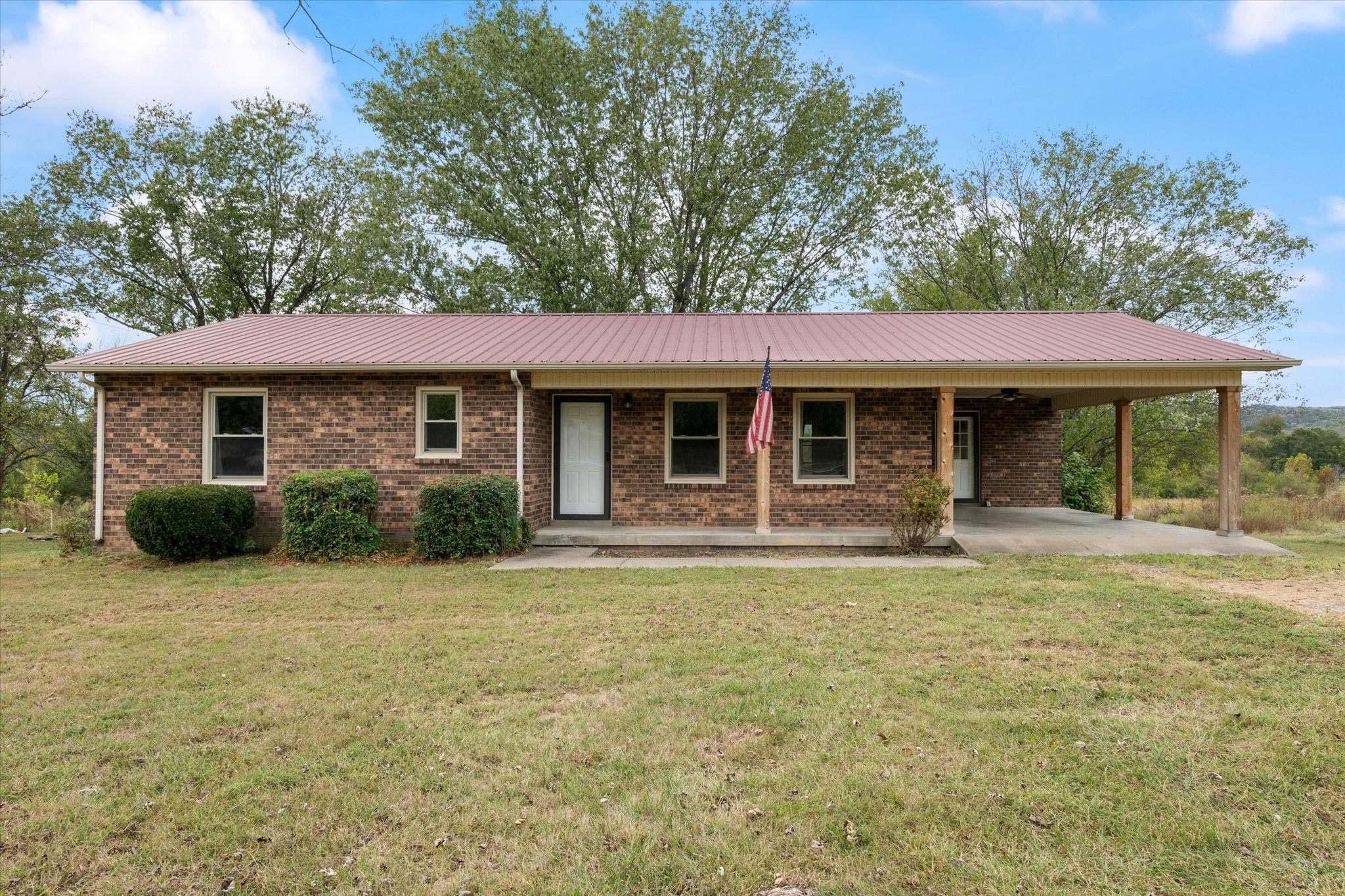 3460 Bradyville Rd Property Photo 1
