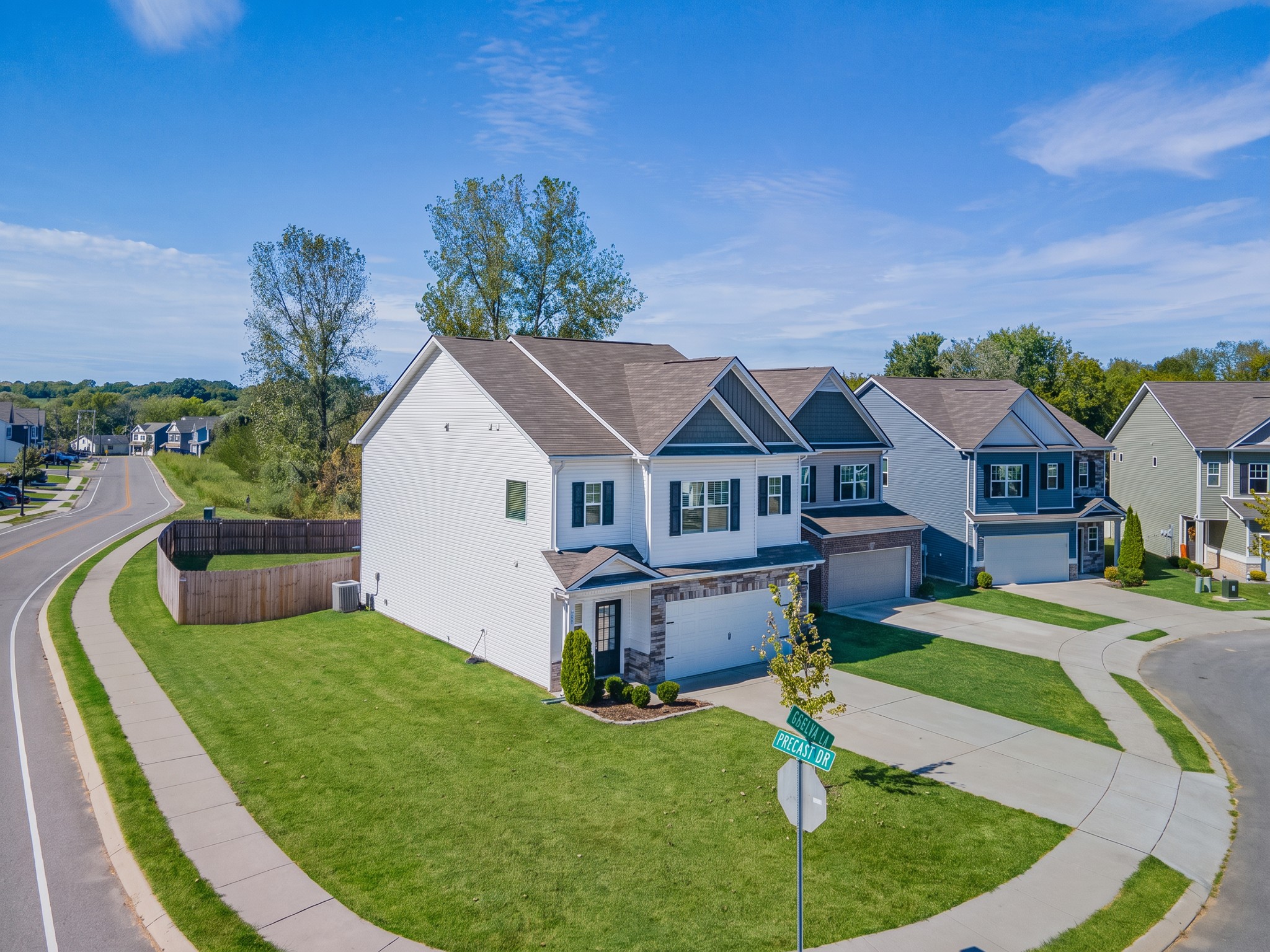 341 Geneva Ln