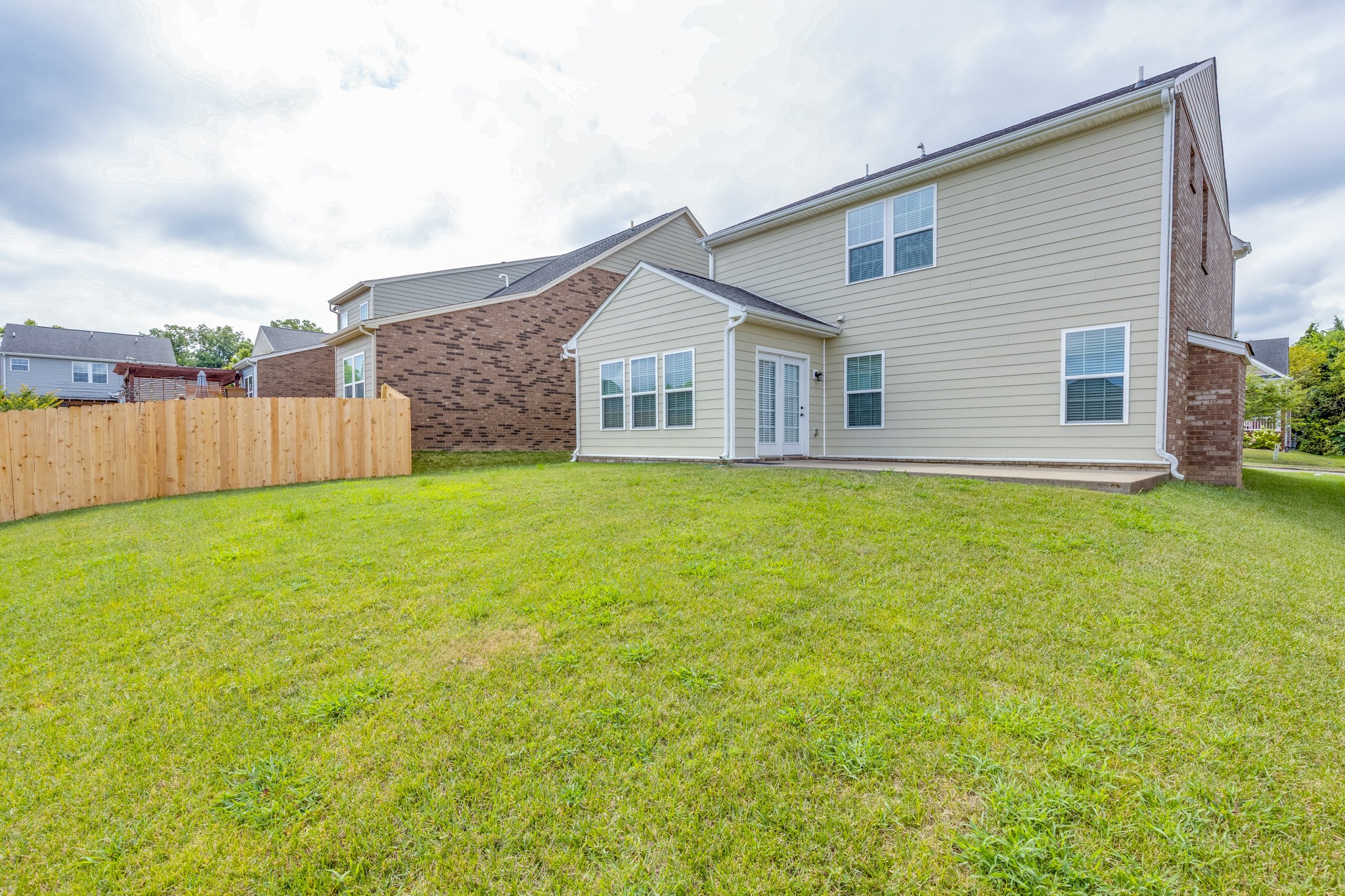 7512 Oakledge Dr Property Photo 5