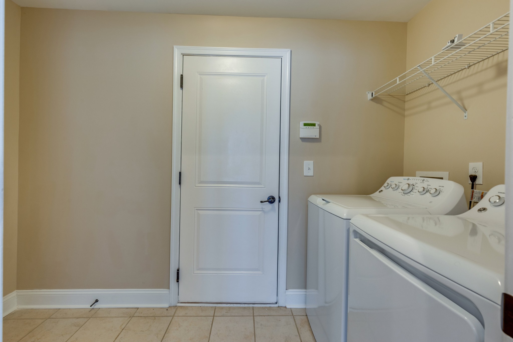 7512 Oakledge Dr Property Photo 7