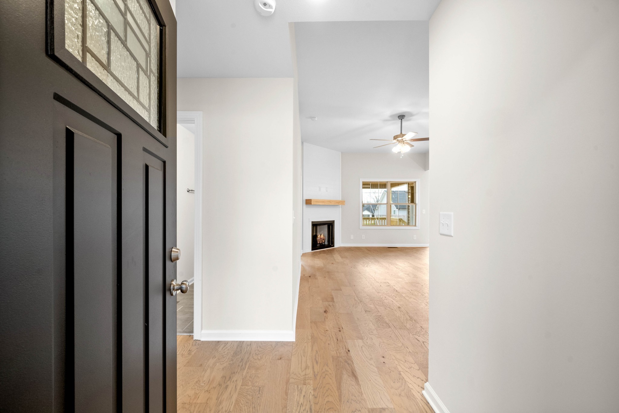 1490 Hallies Way Property Photo 3