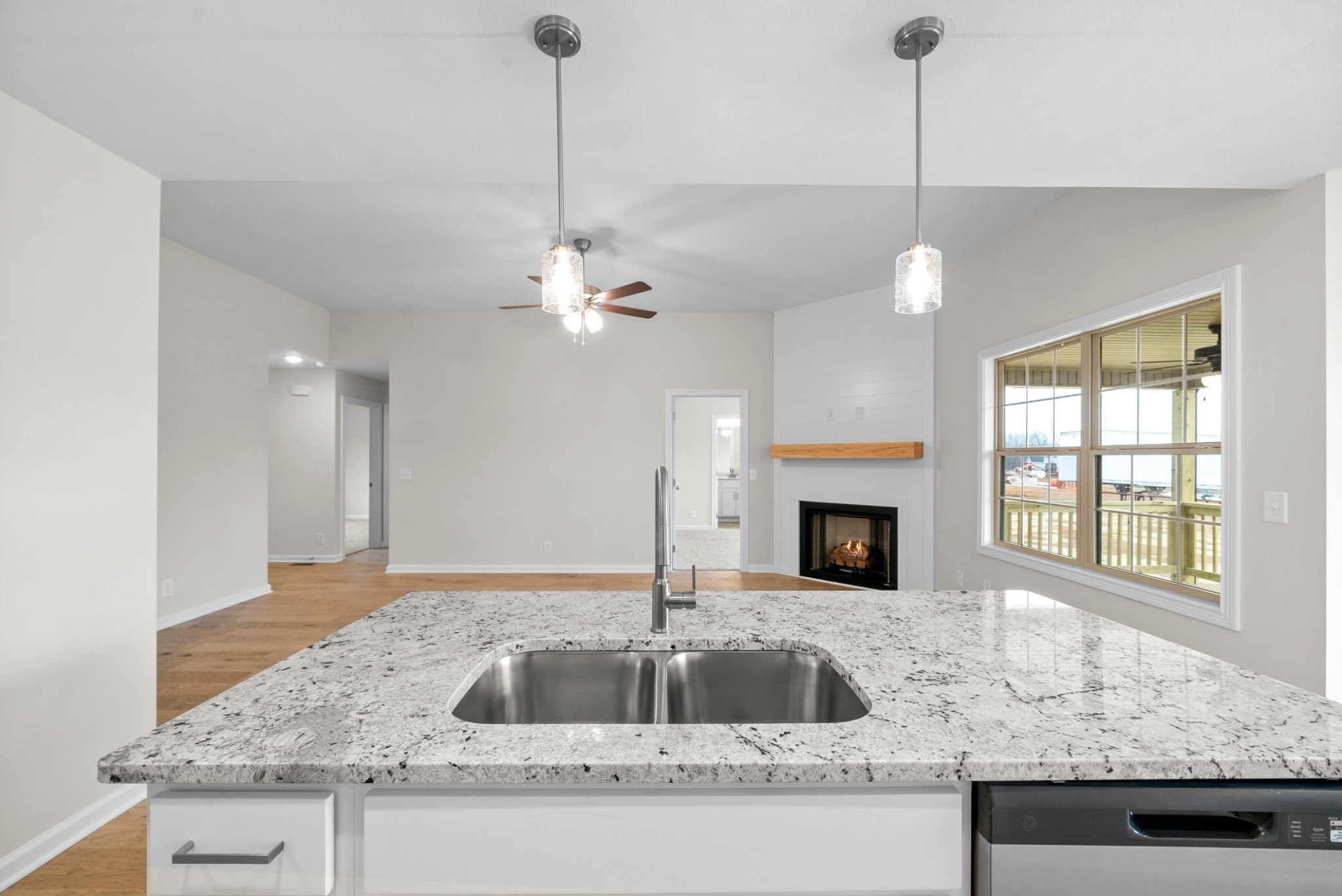1490 Hallies Way Property Photo 10