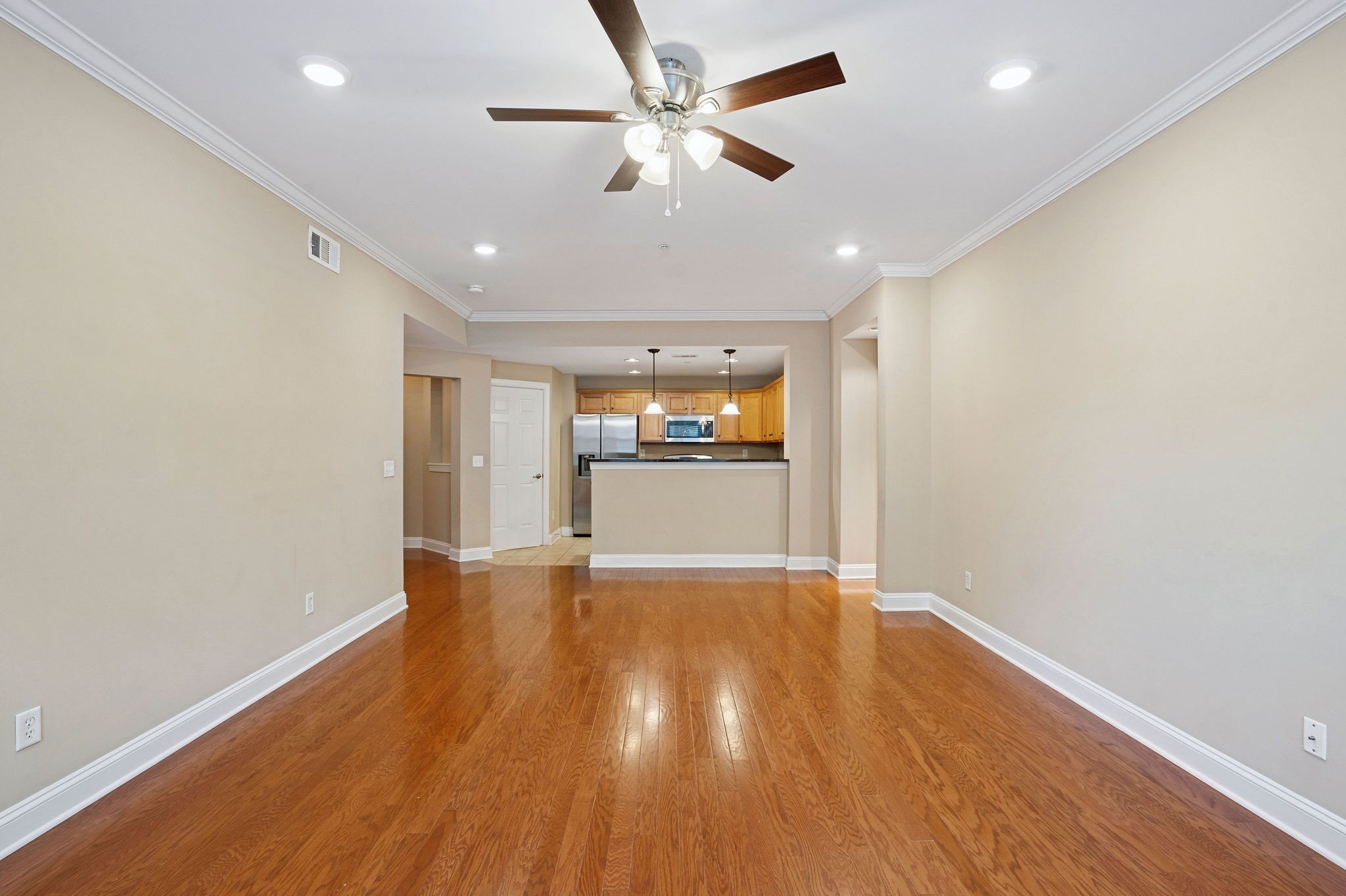 3201 Aspen Grove Dr Property Photo 6