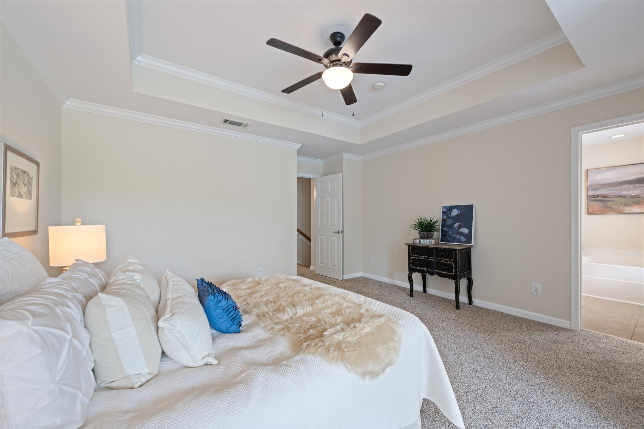 7827 Kemberton Dr, W Property Photo 26