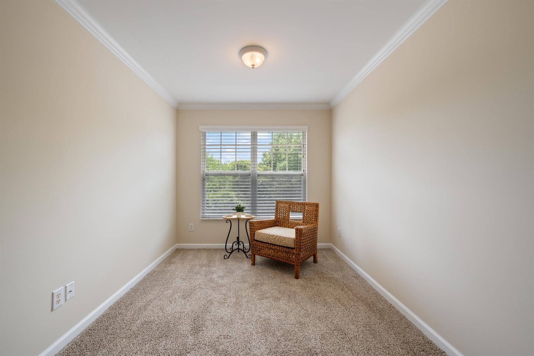 7827 Kemberton Dr, W Property Photo 28