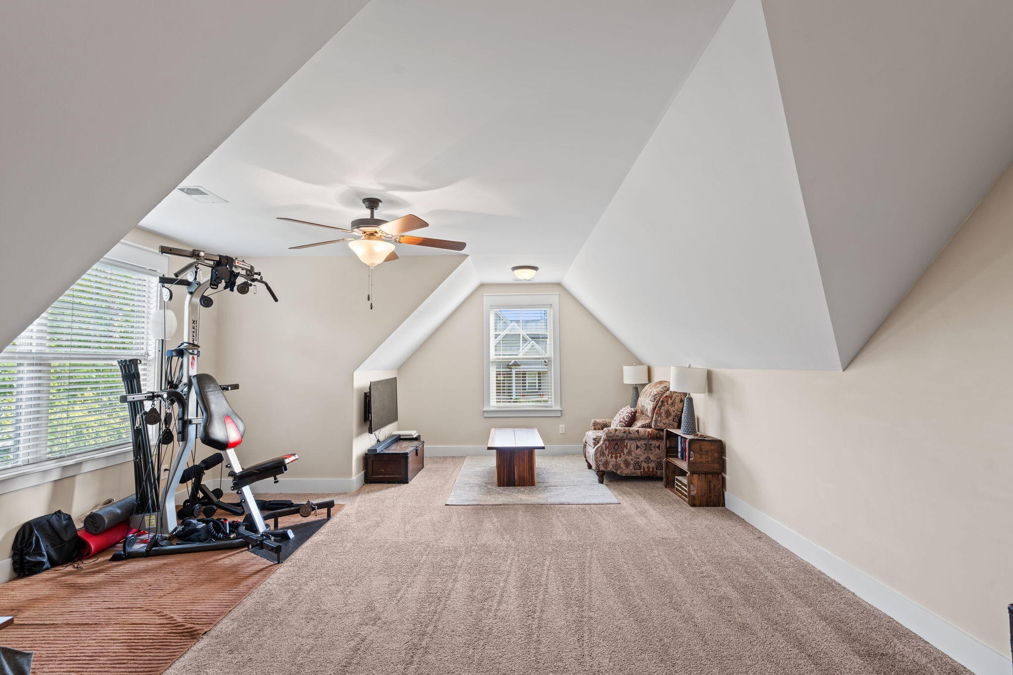 112 Keystone Drive, Ne Property Photo 28