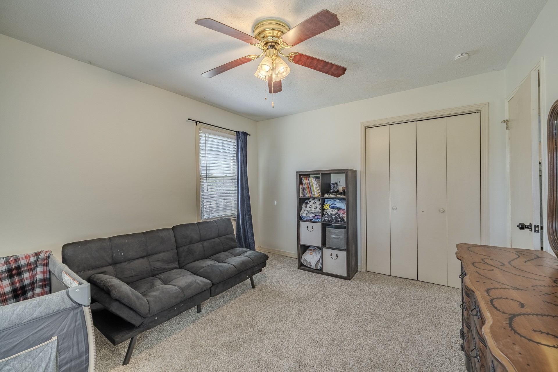 585 E End Dr Property Photo 27