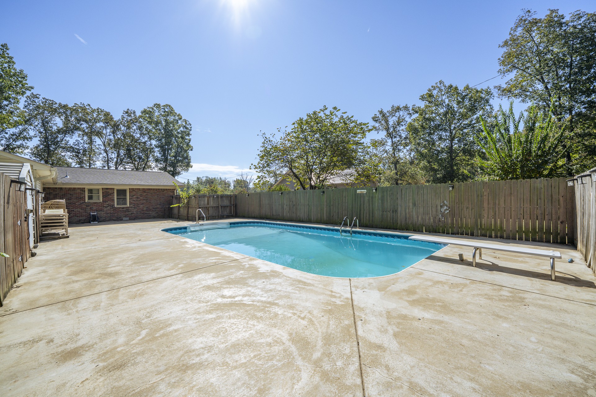 585 E End Dr Property Photo 41