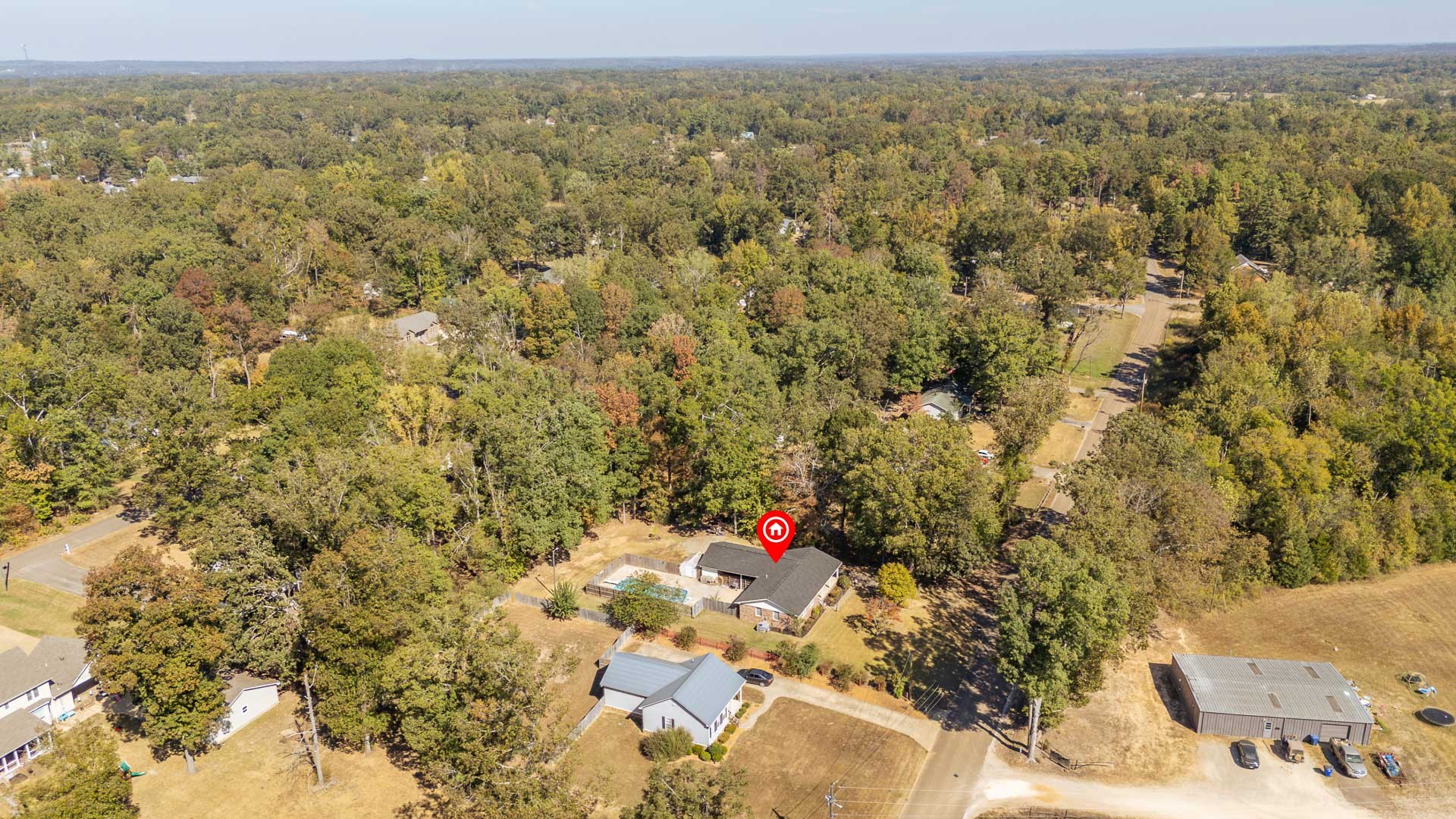 585 E End Dr Property Photo 49