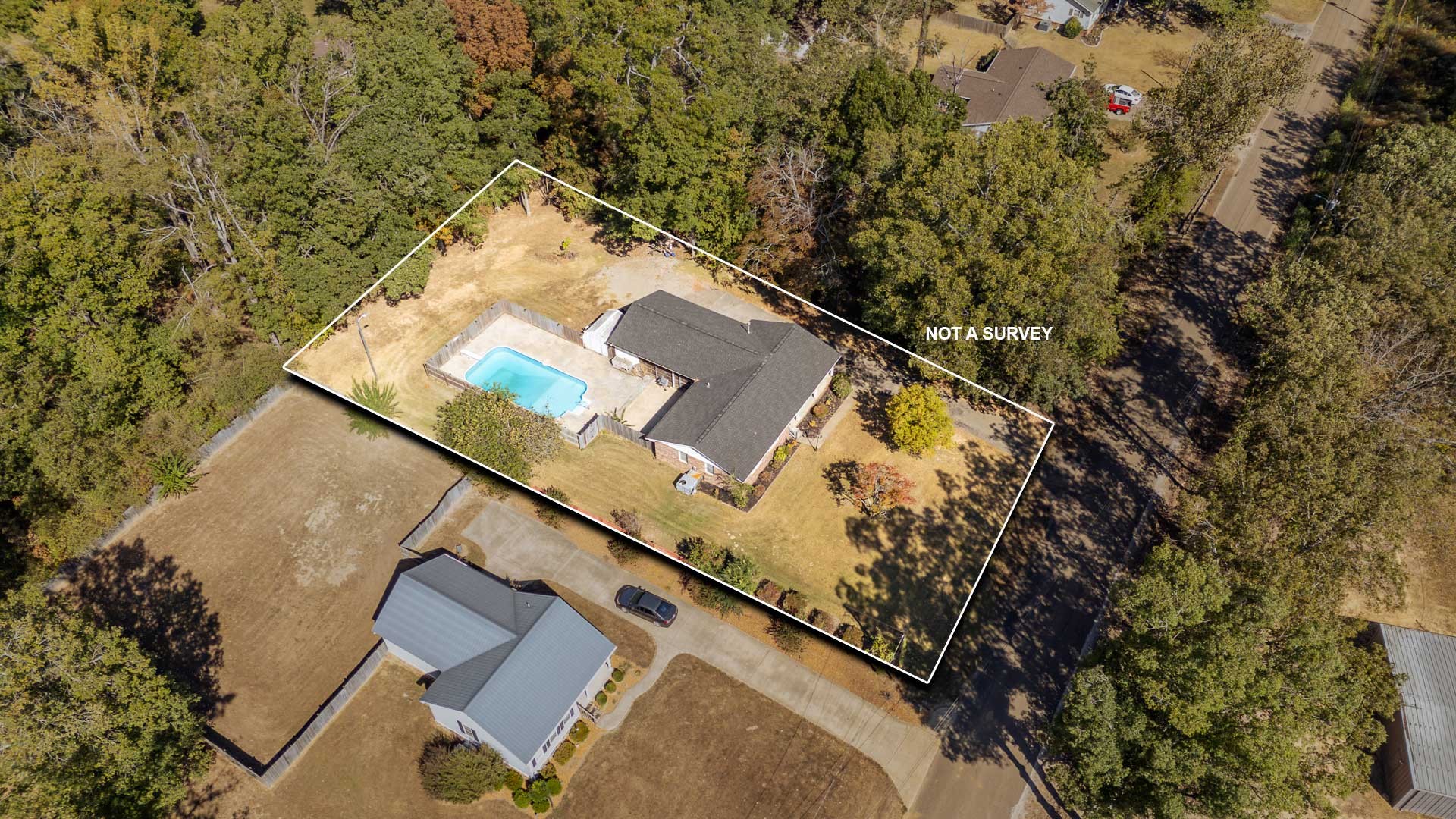 585 E End Dr Property Photo 51