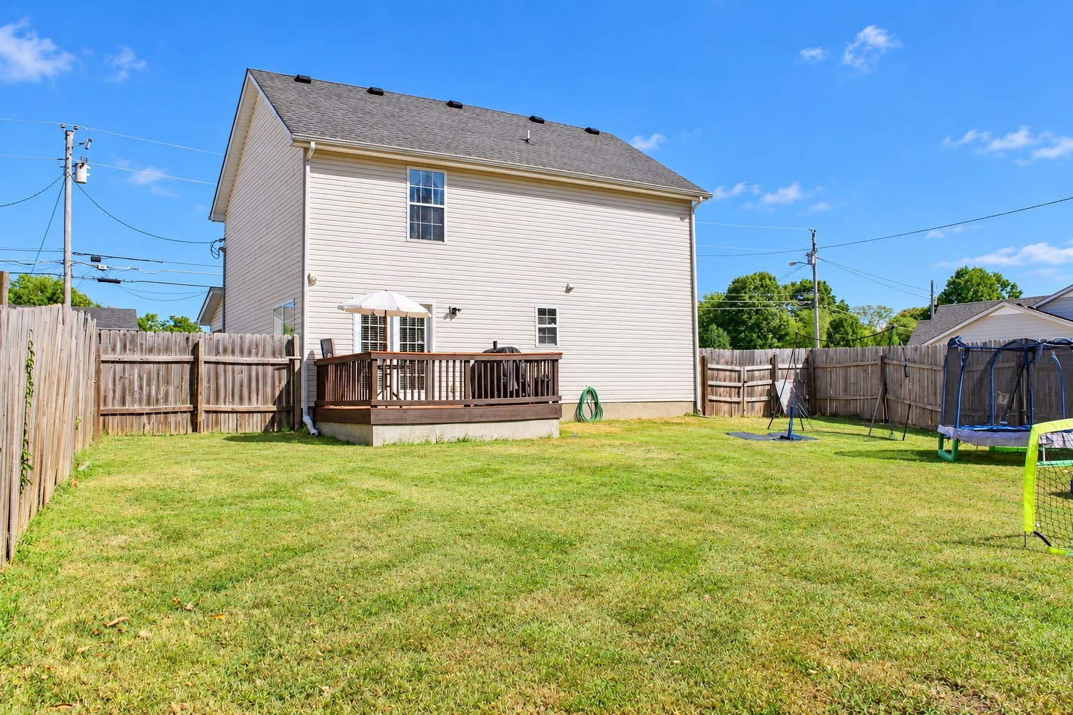 711 Clear Cir Property Photo 19